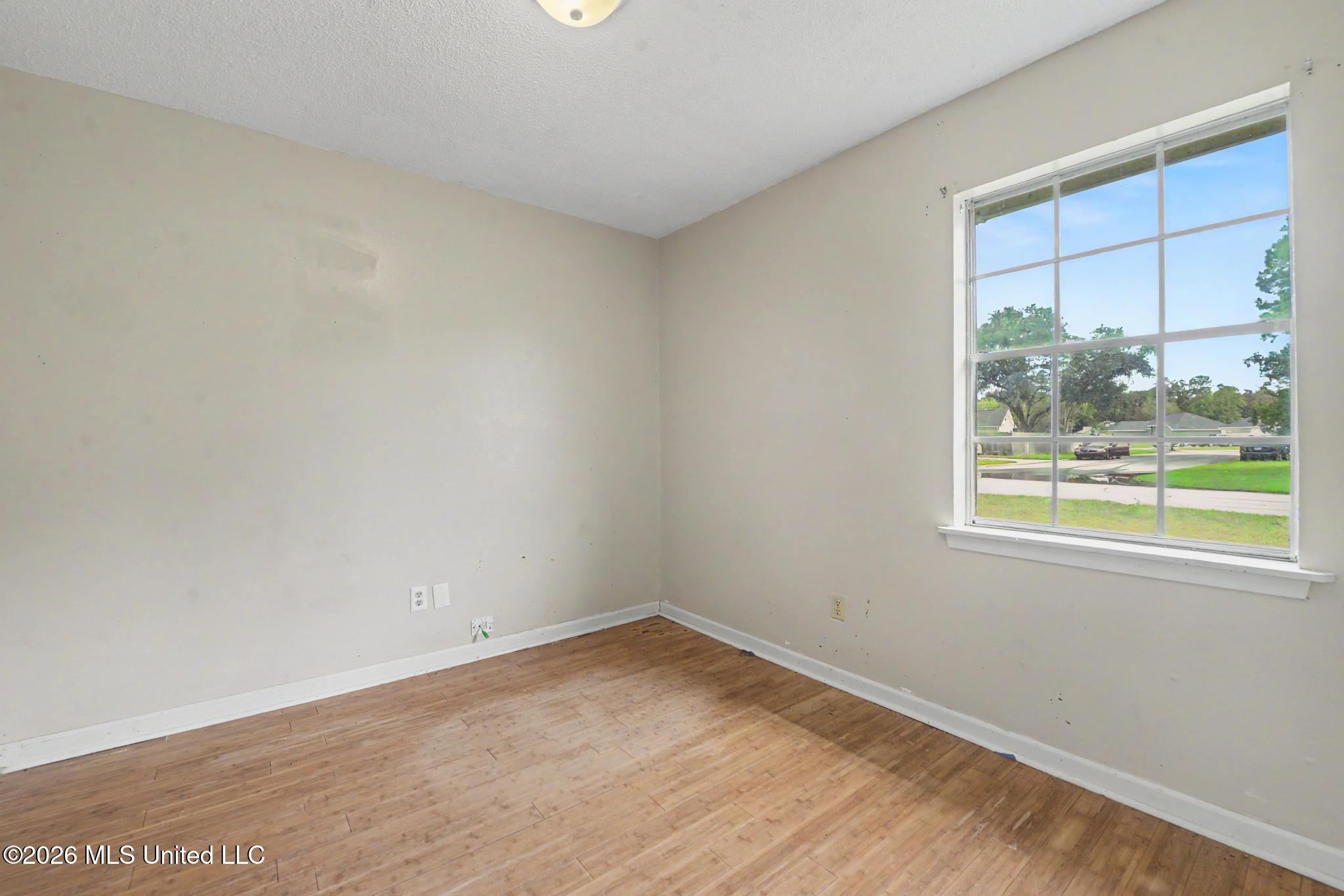 2208 Lewis Gate Drive Property Photo 11