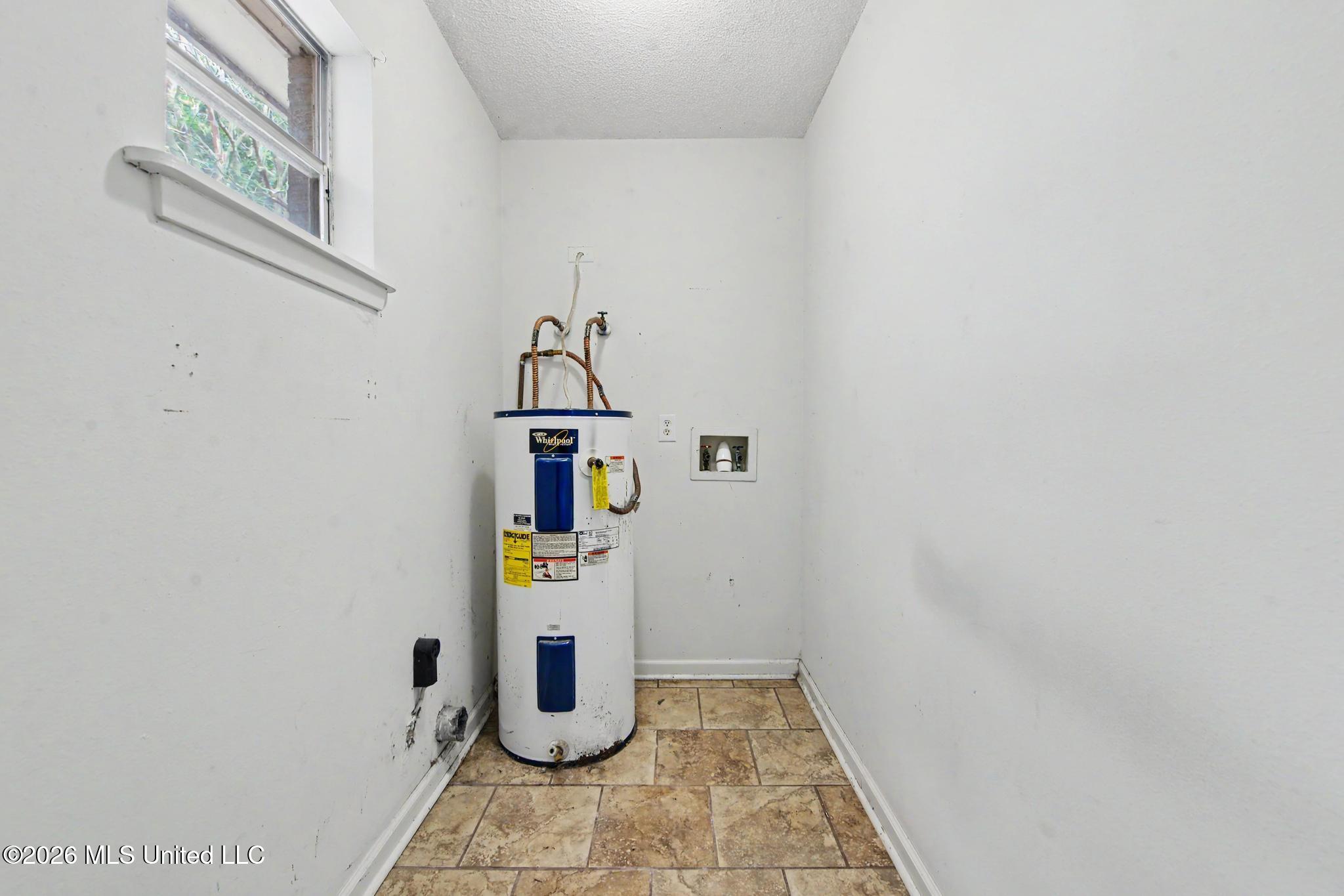 2208 Lewis Gate Drive Property Photo 19