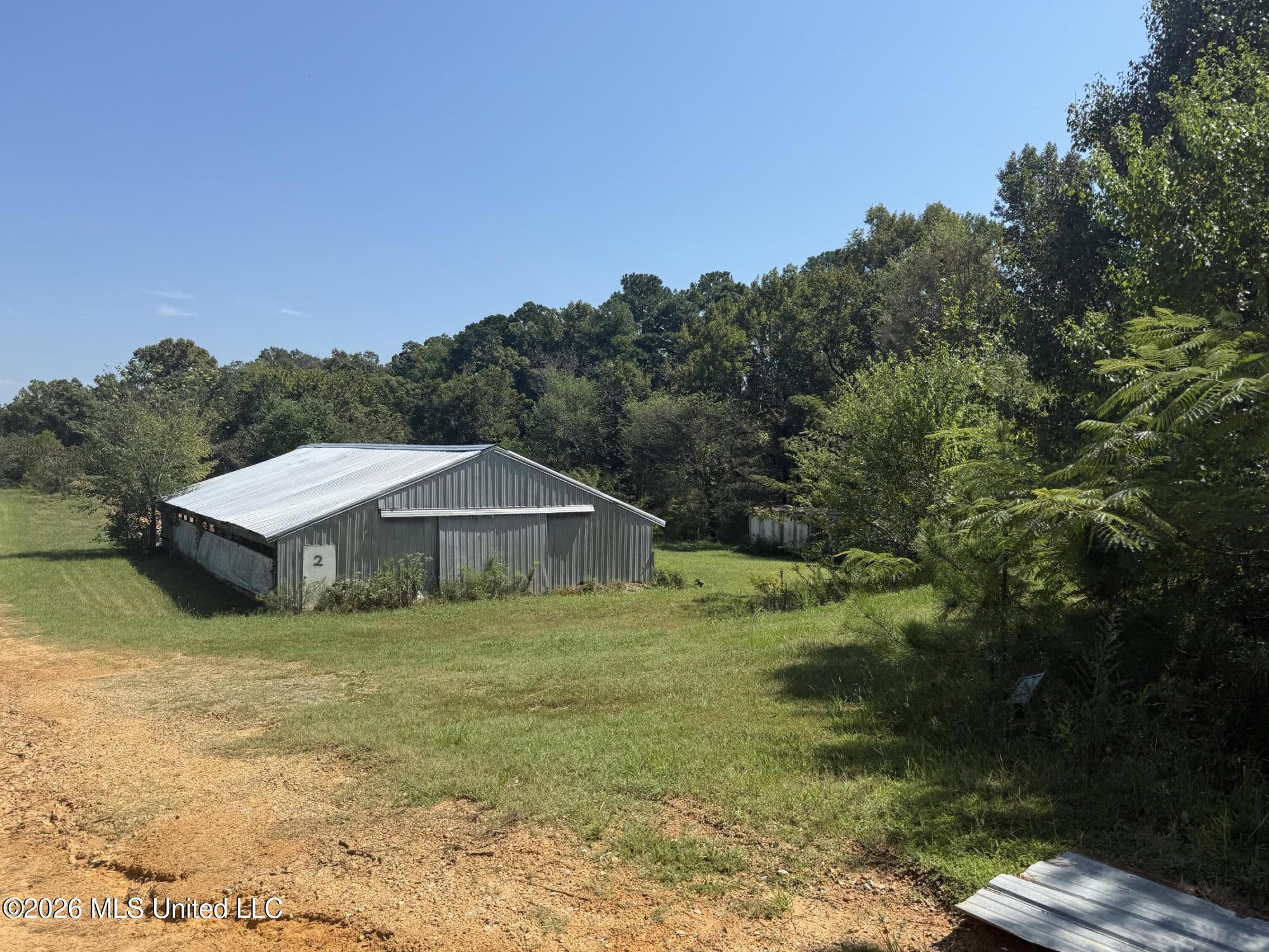 5072 S Highway 13 Property Photo 3