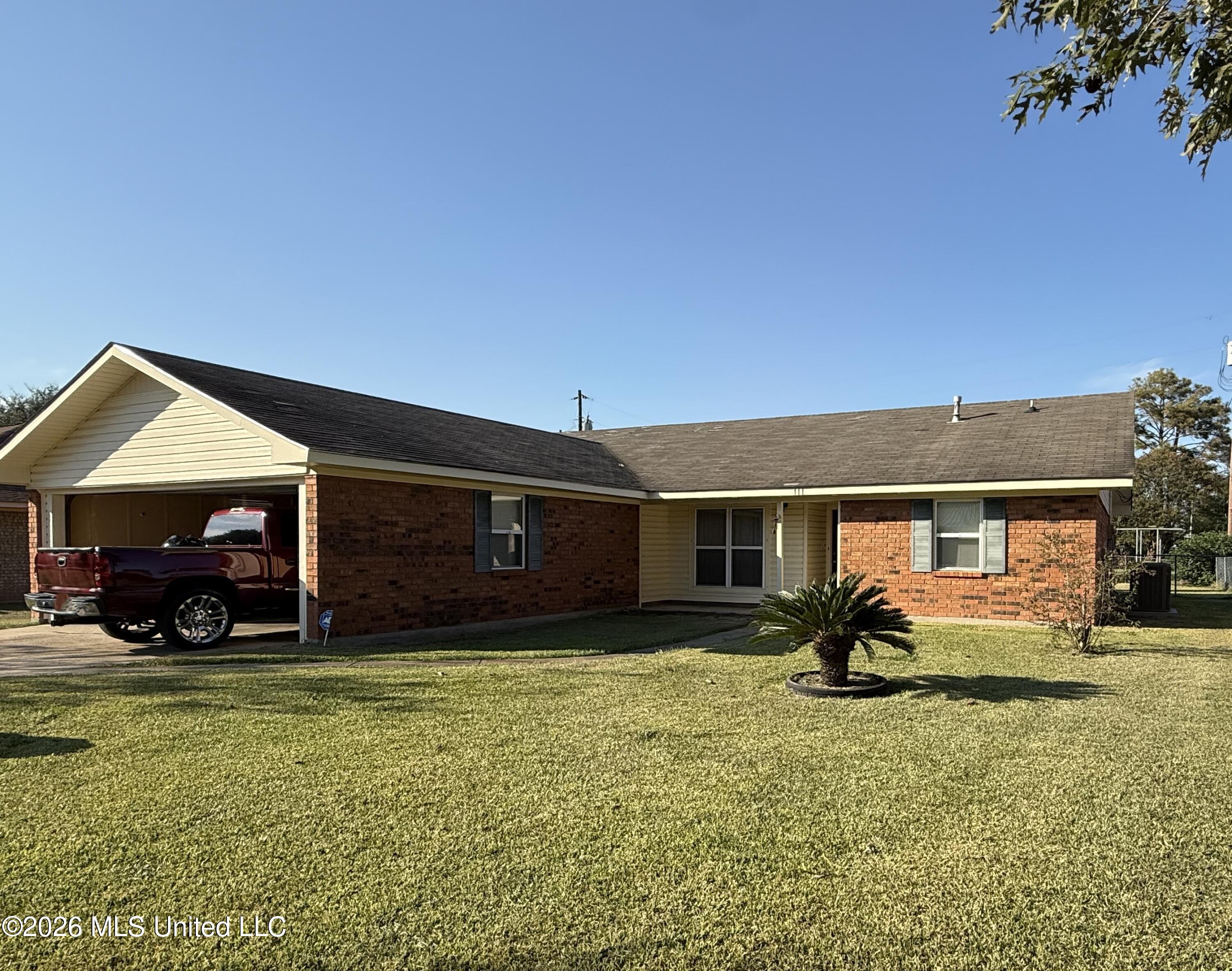111 Miranda Drive Property Photo 1