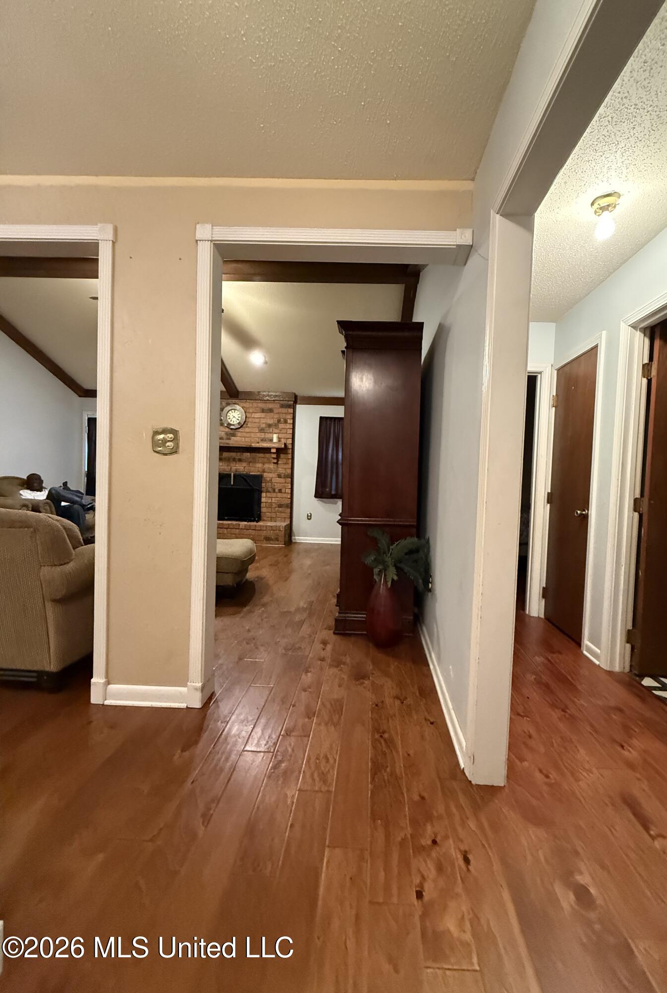 111 Miranda Drive Property Photo 3
