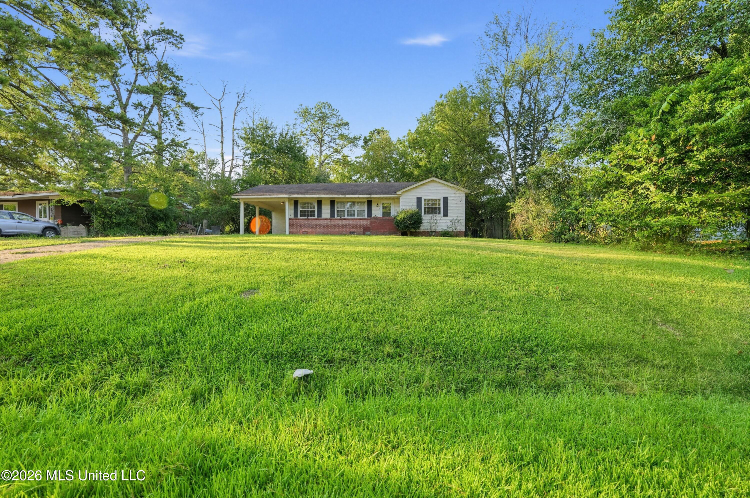 757 Dorgan Street Property Photo 5