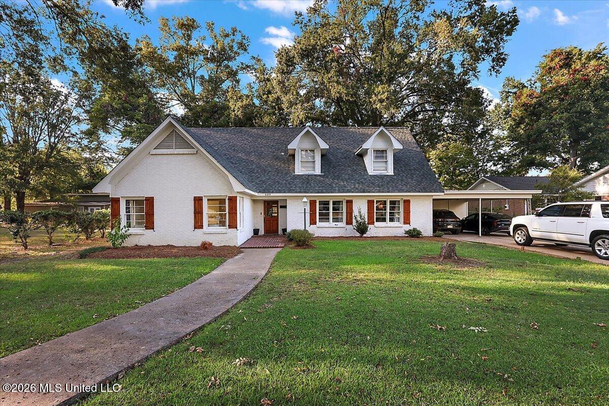 409 E Park Avenue Property Photo 1