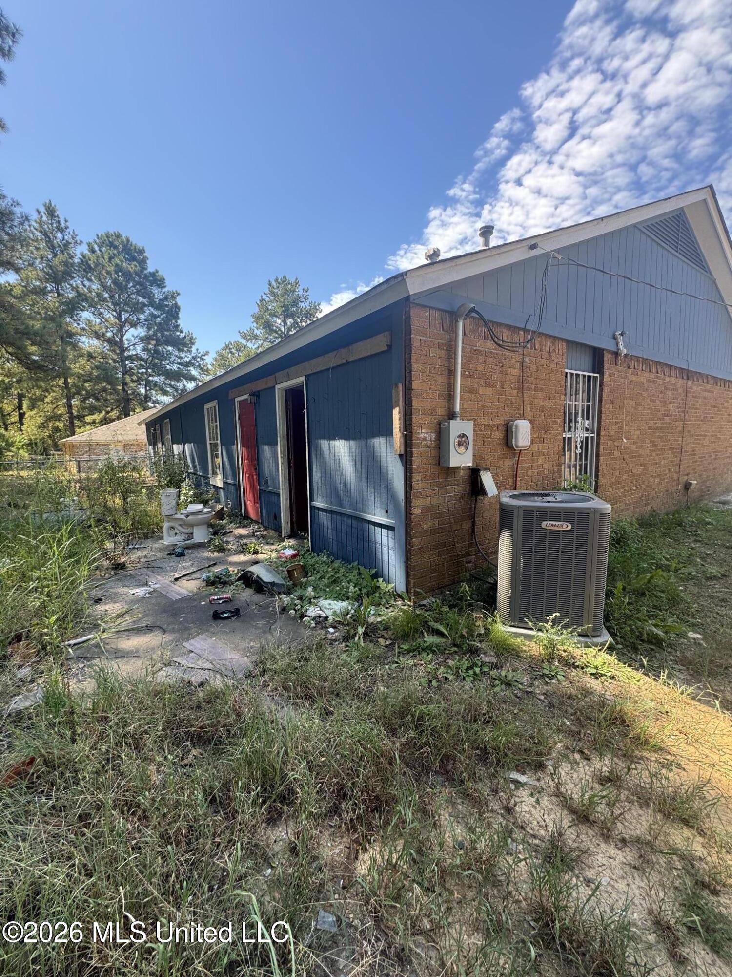 2114 Thousand Oaks Drive Property Photo 12