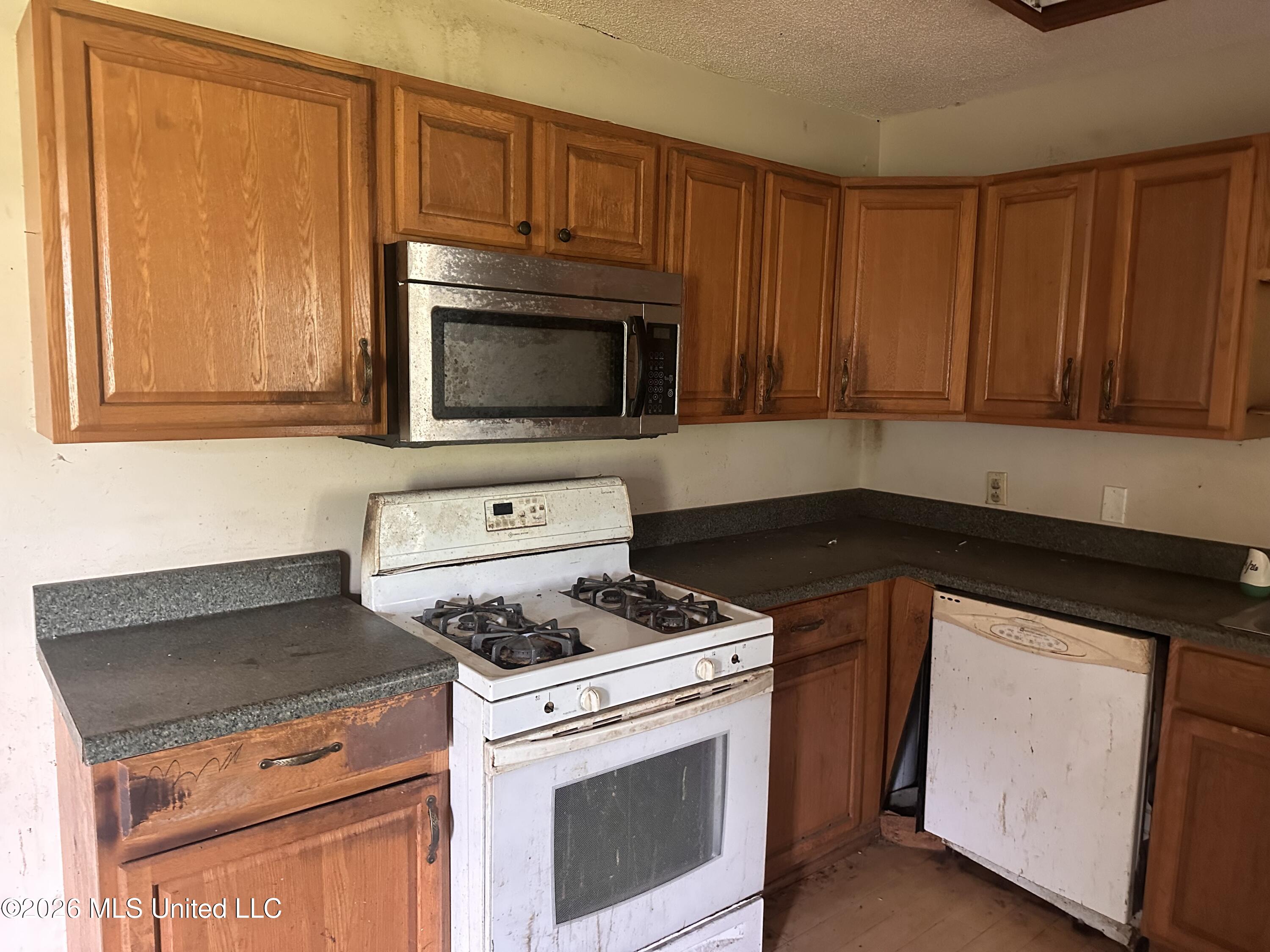 4603 New Hope Avenue Property Photo 4