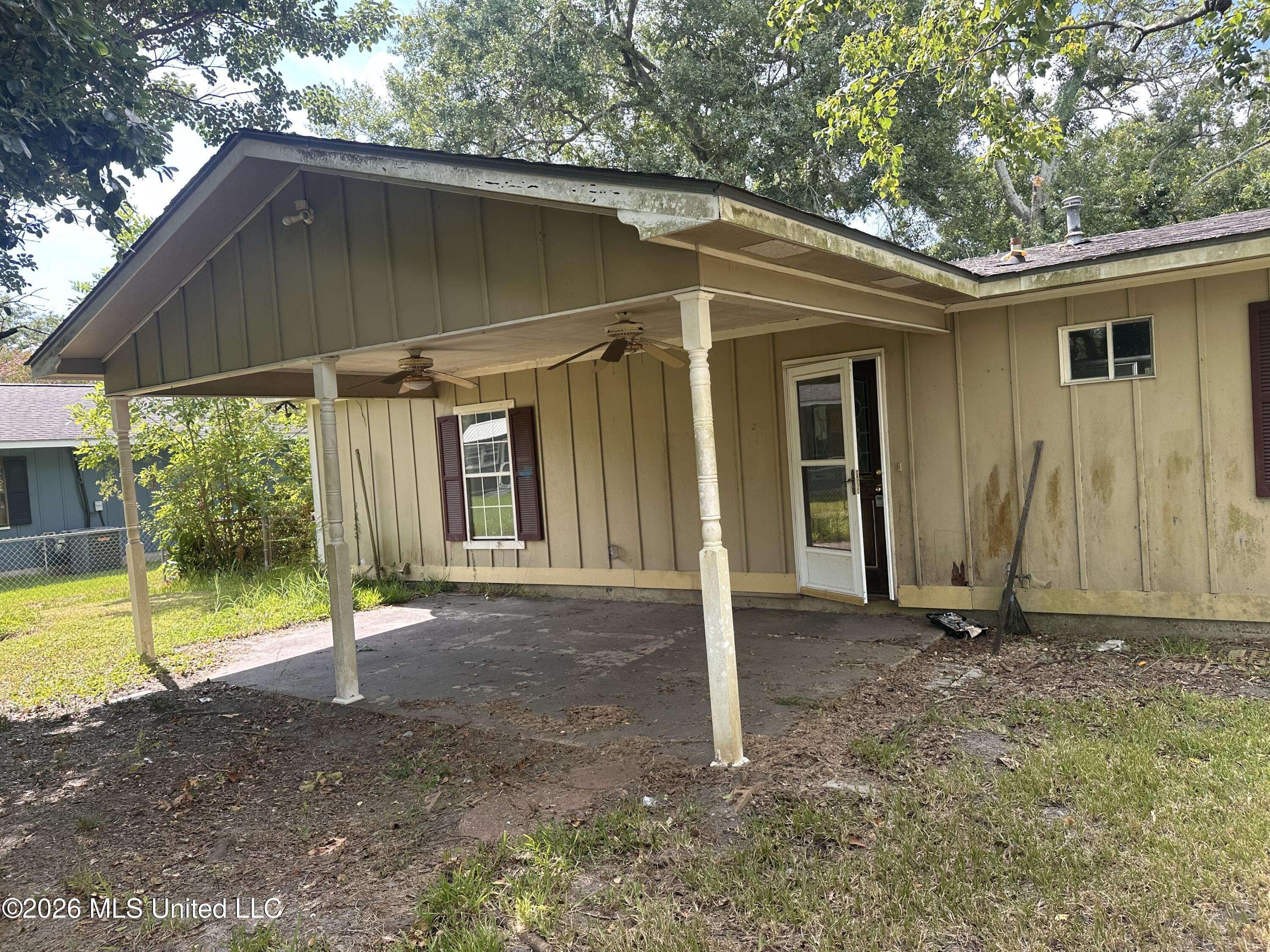 4603 New Hope Avenue Property Photo 6