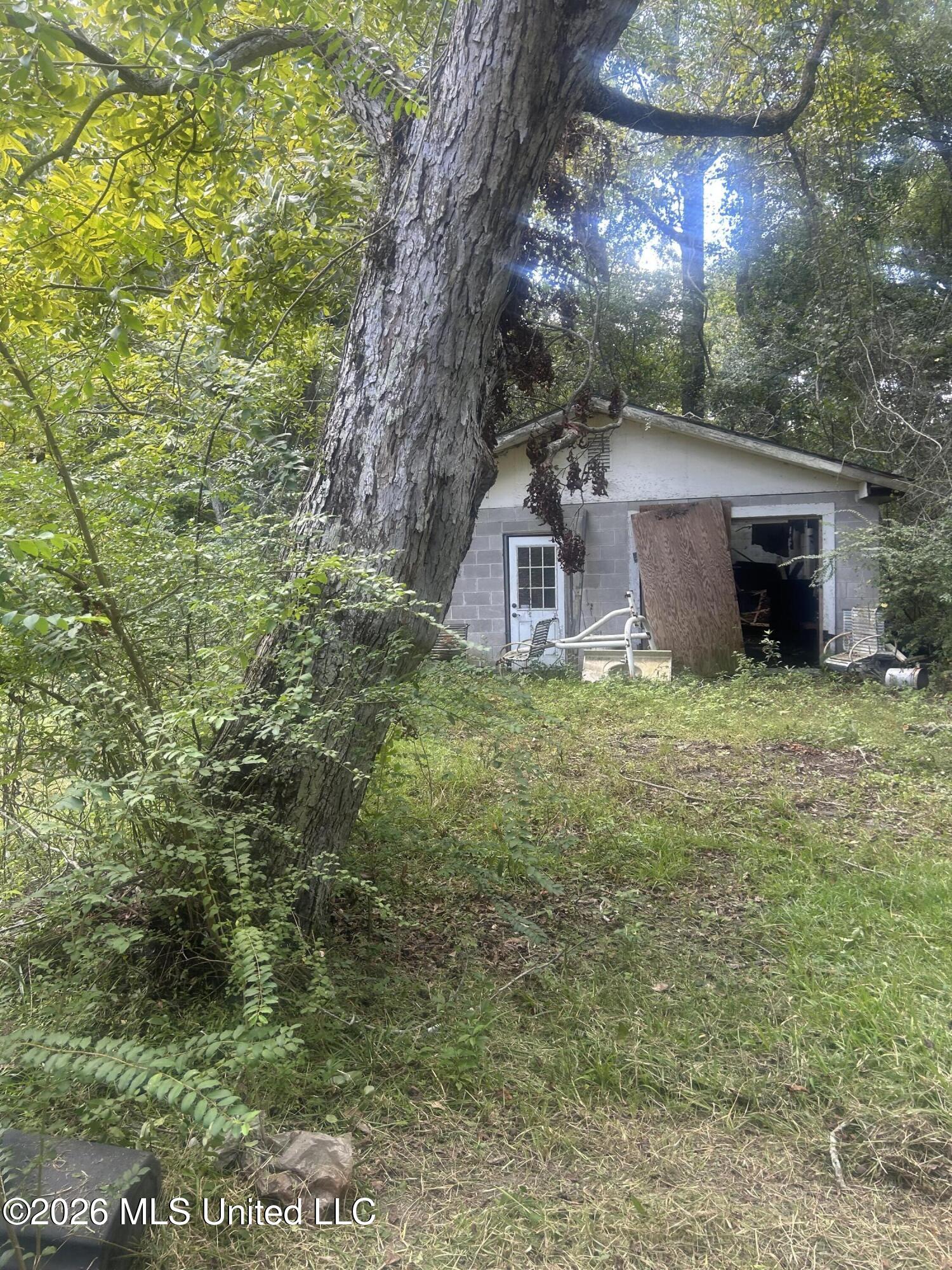 5318 Gregory Street Property Photo 6