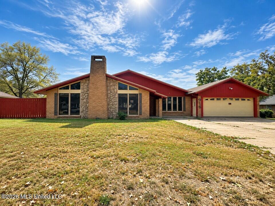 918 Linbar Street Property Photo 1