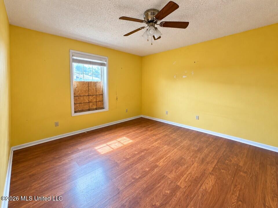 918 Linbar Street Property Photo 6