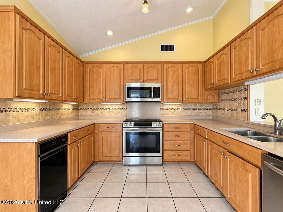 918 Linbar Street Property Photo 8