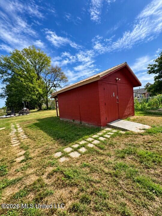 918 Linbar Street Property Photo 11