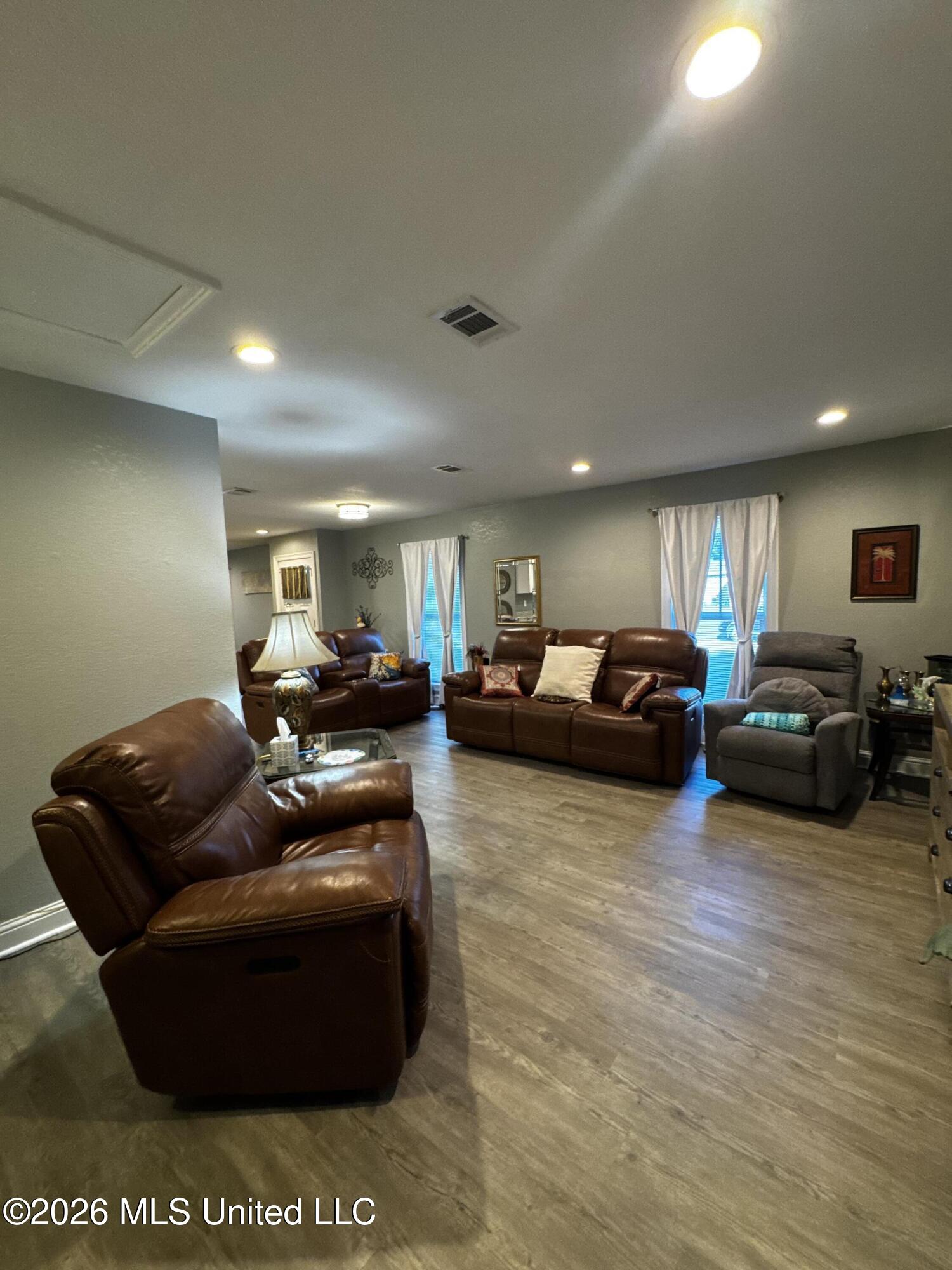 102 Shiloh Circle Property Photo 14