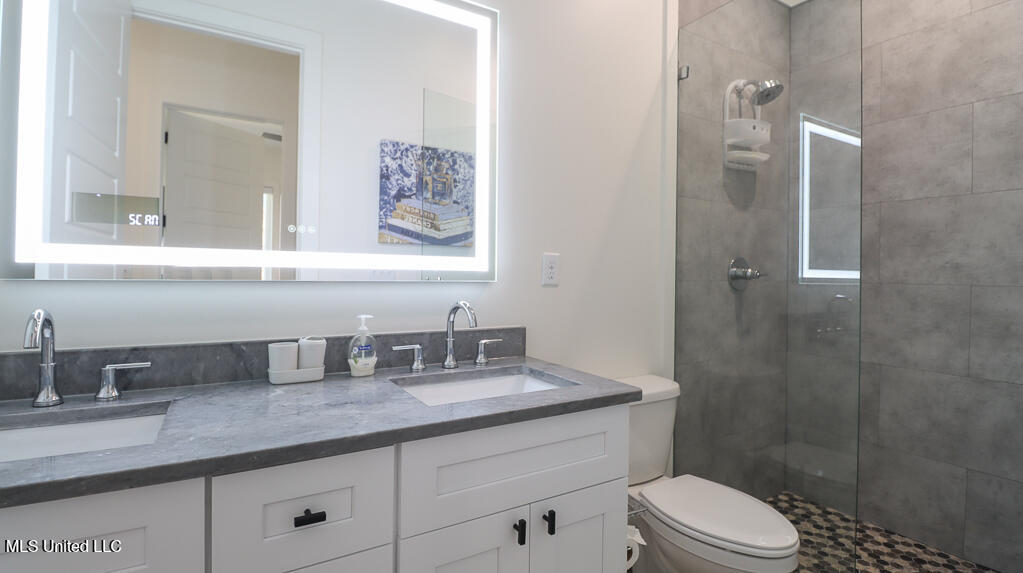 136 Markham Drive Property Photo 28