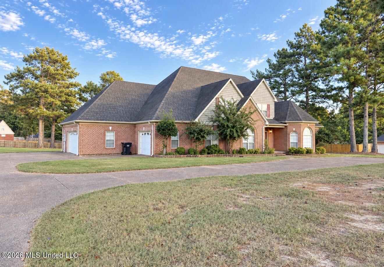 123 Tall Oaks Drive Property Photo 2