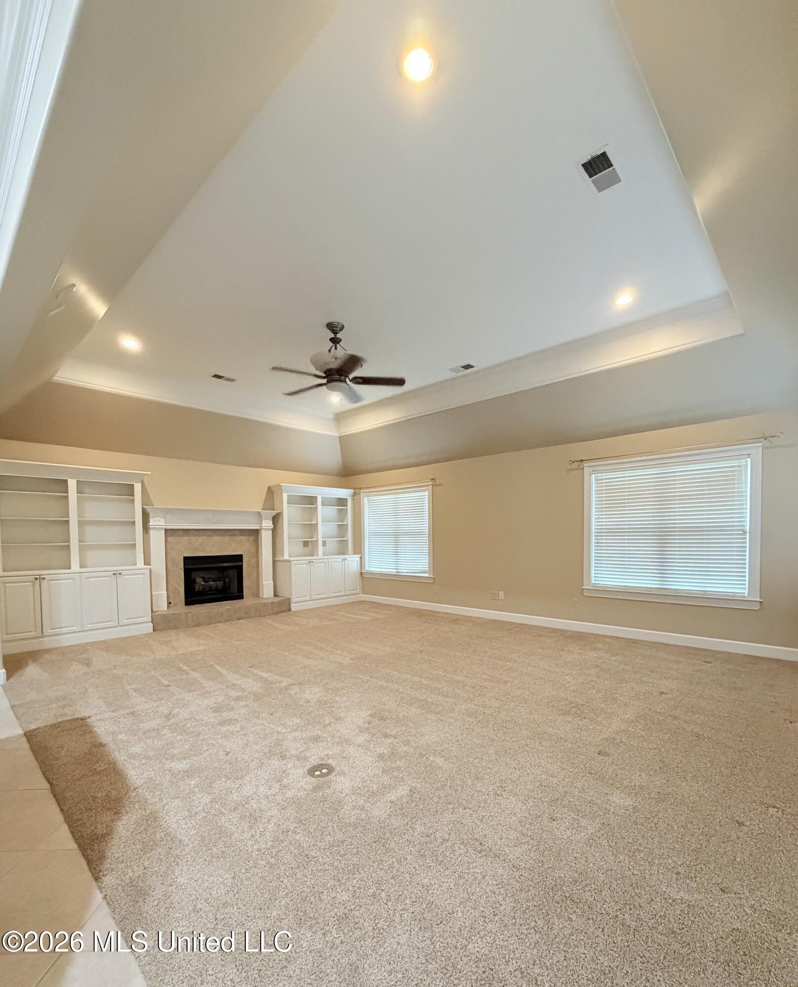 123 Tall Oaks Drive Property Photo 5