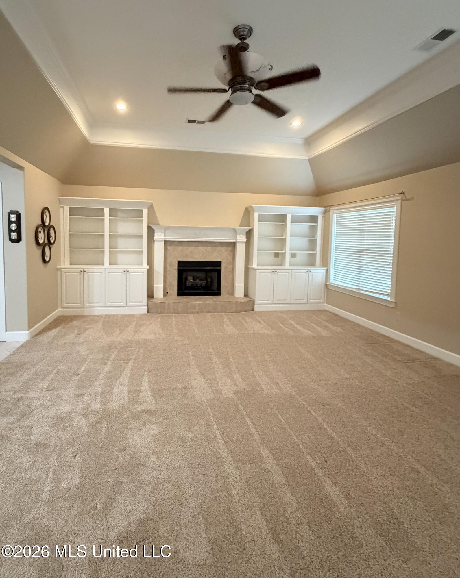 123 Tall Oaks Drive Property Photo 6