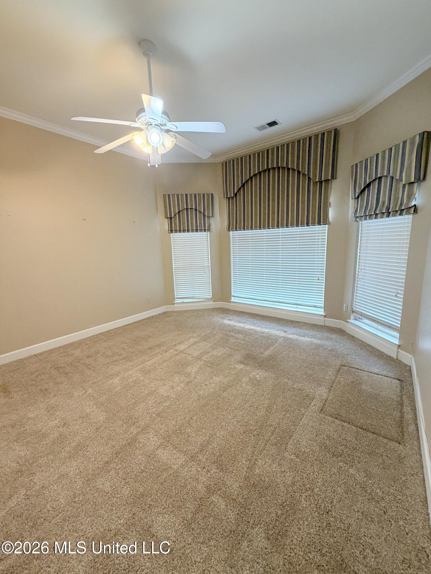 123 Tall Oaks Drive Property Photo 24