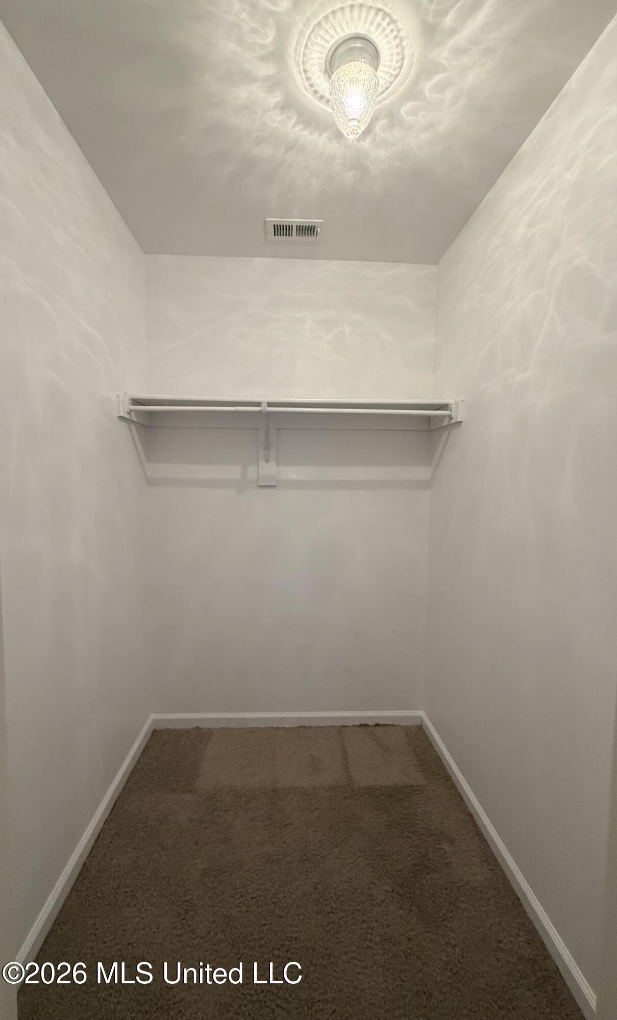 123 Tall Oaks Drive Property Photo 31