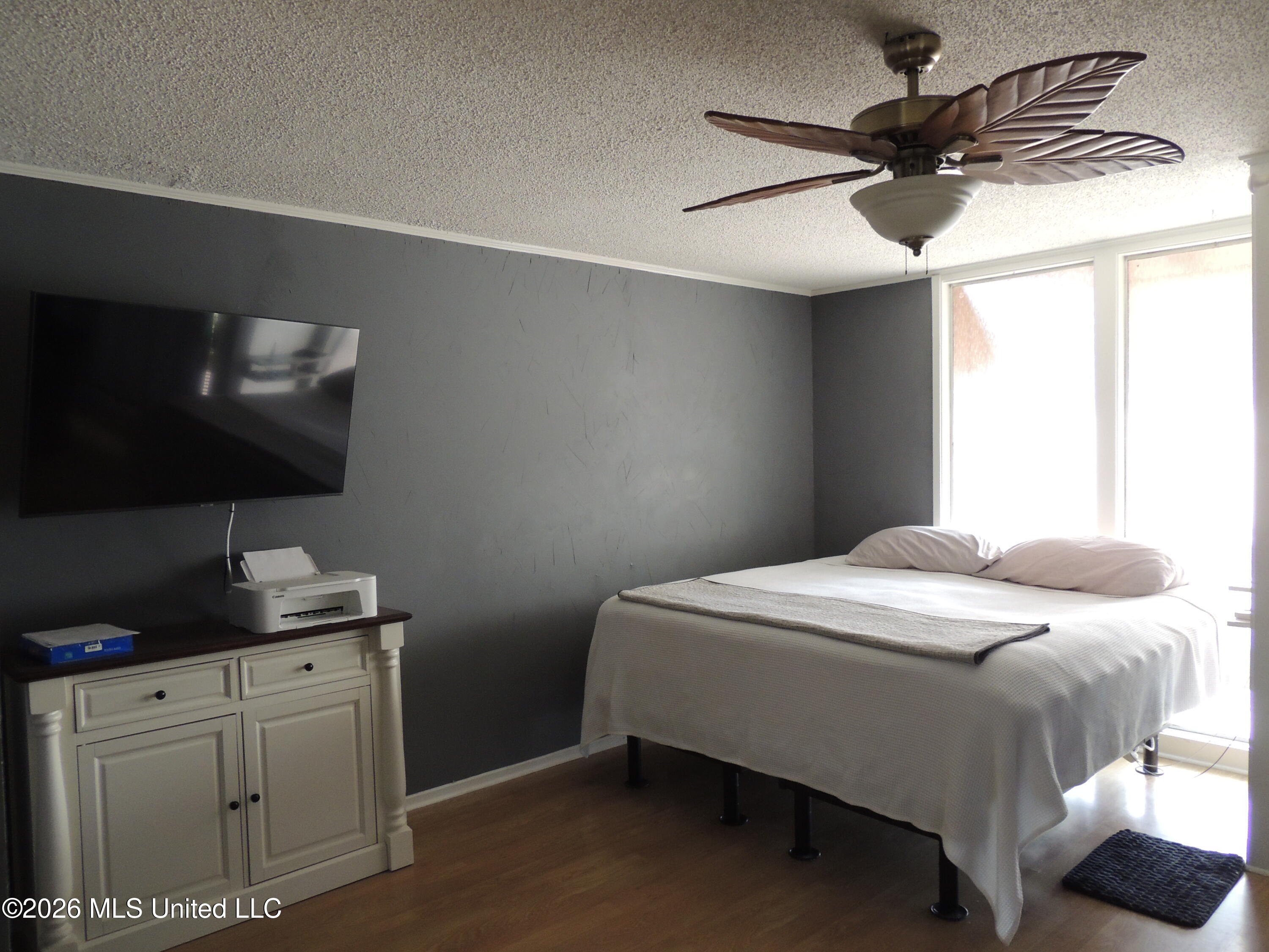 225 Lakeside Villa Property Photo 6
