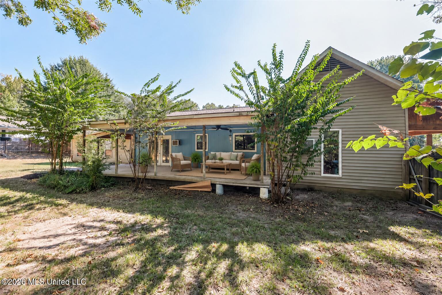 10 W Railroad Avenue Property Photo 5