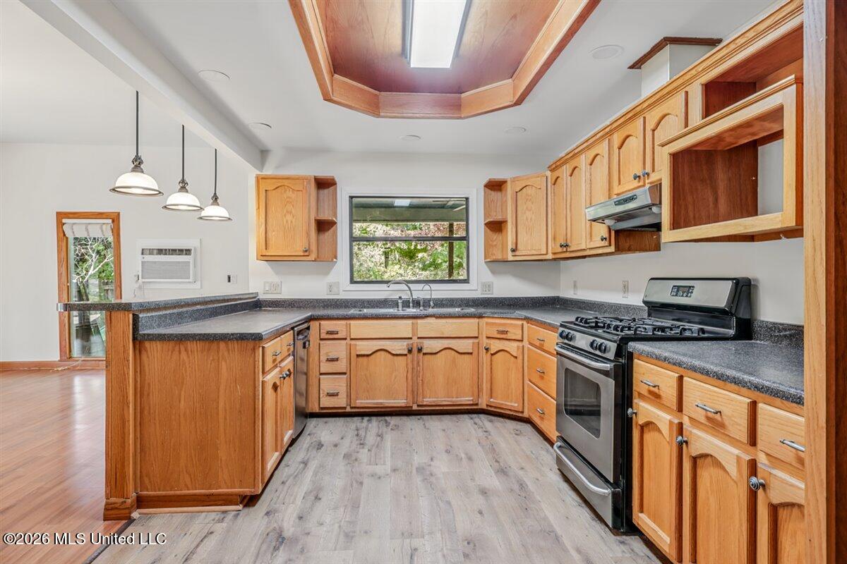 10 W Railroad Avenue Property Photo 14