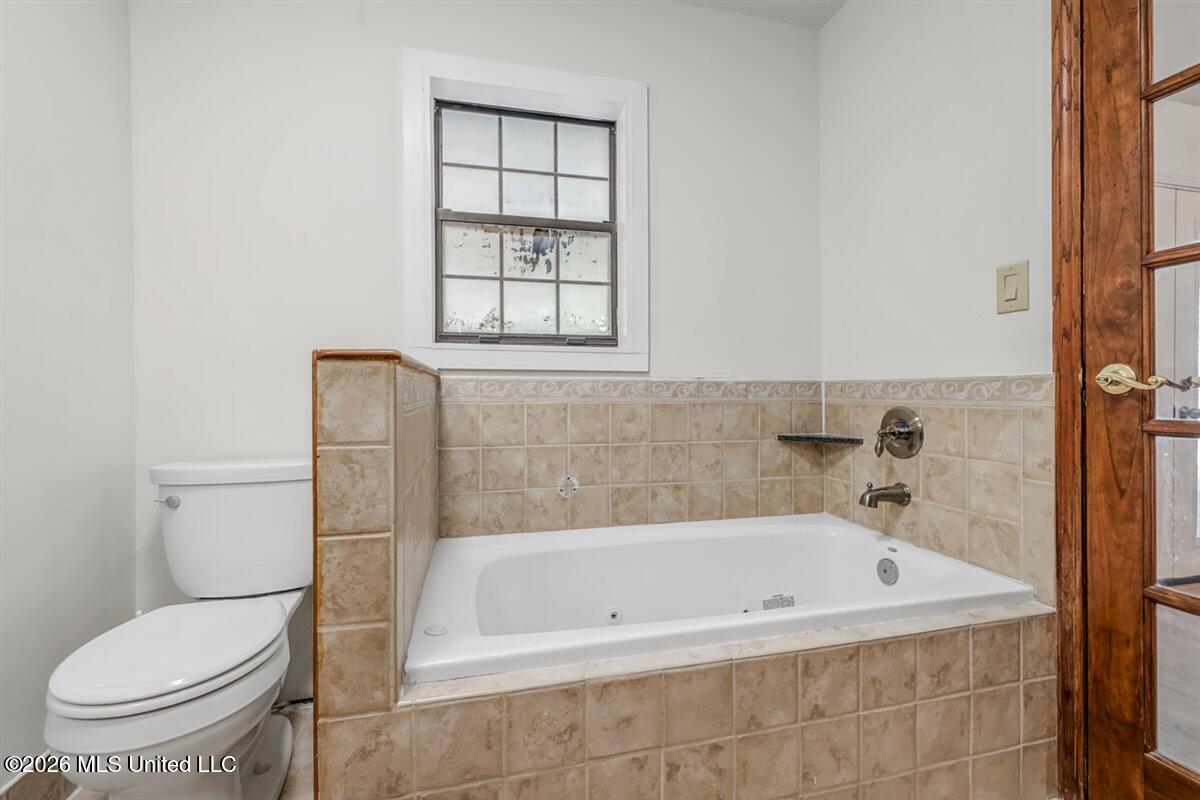 10 W Railroad Avenue Property Photo 24