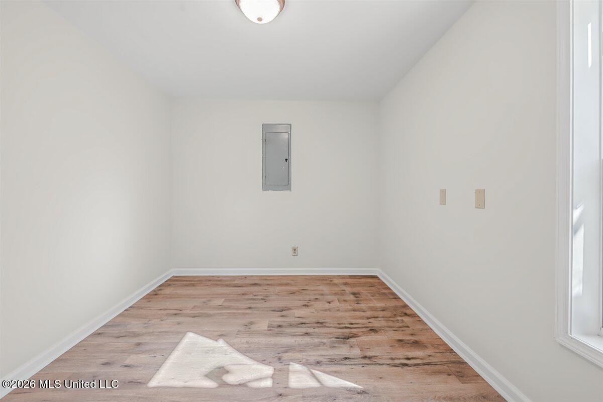 10 W Railroad Avenue Property Photo 30