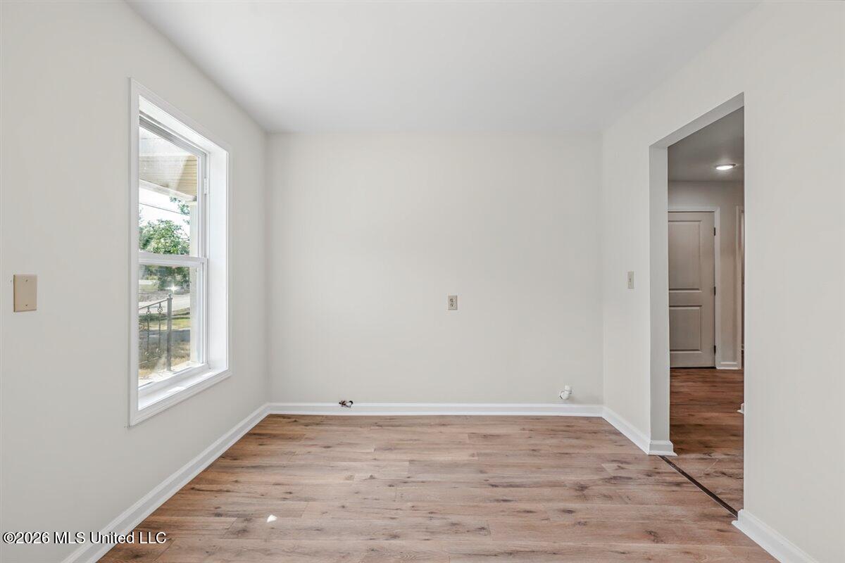 10 W Railroad Avenue Property Photo 32