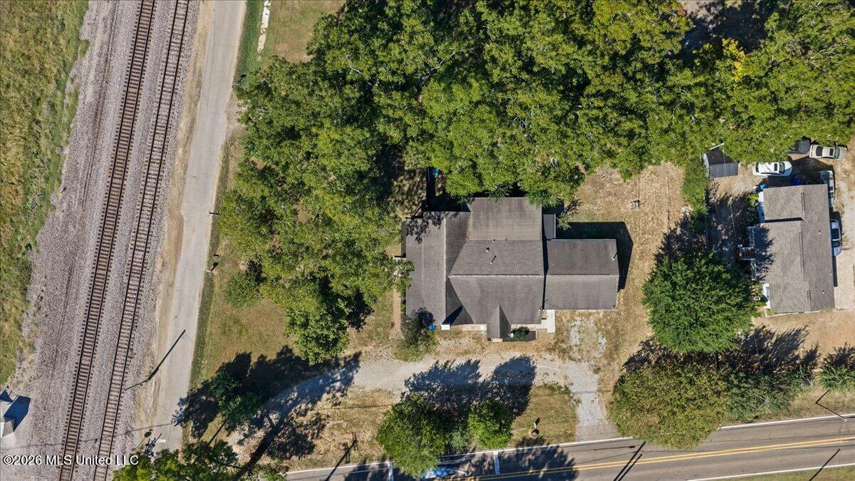 10 W Railroad Avenue Property Photo 42