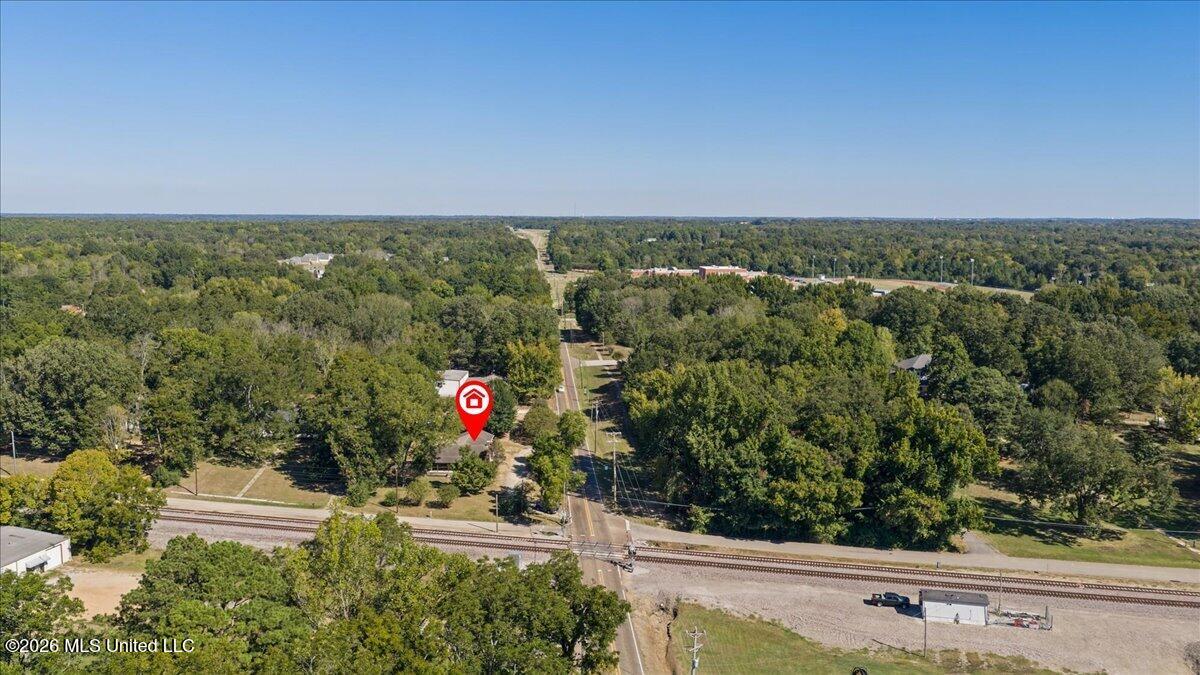 10 W Railroad Avenue Property Photo 44