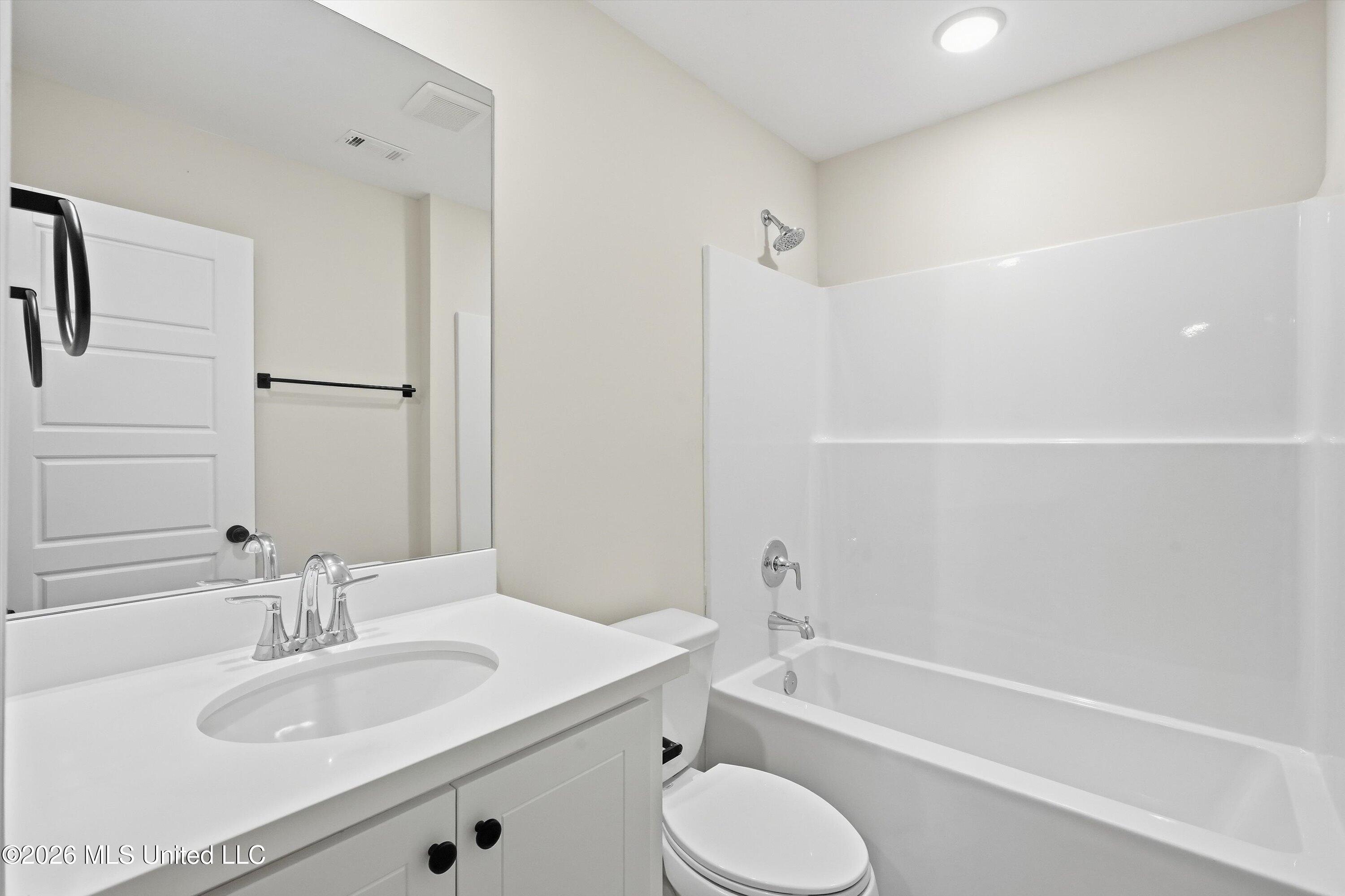531 Stone Brook Place Property Photo 4