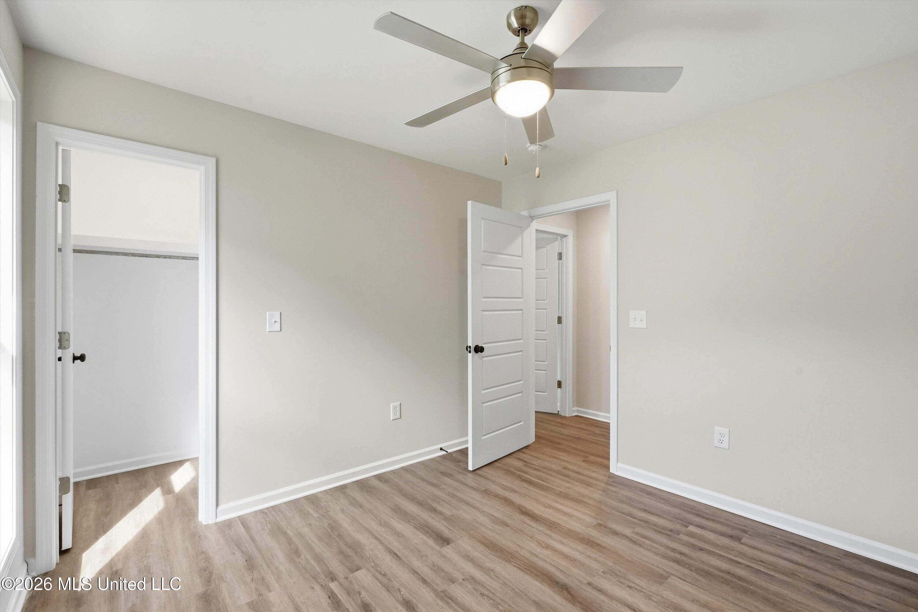 531 Stone Brook Place Property Photo 6