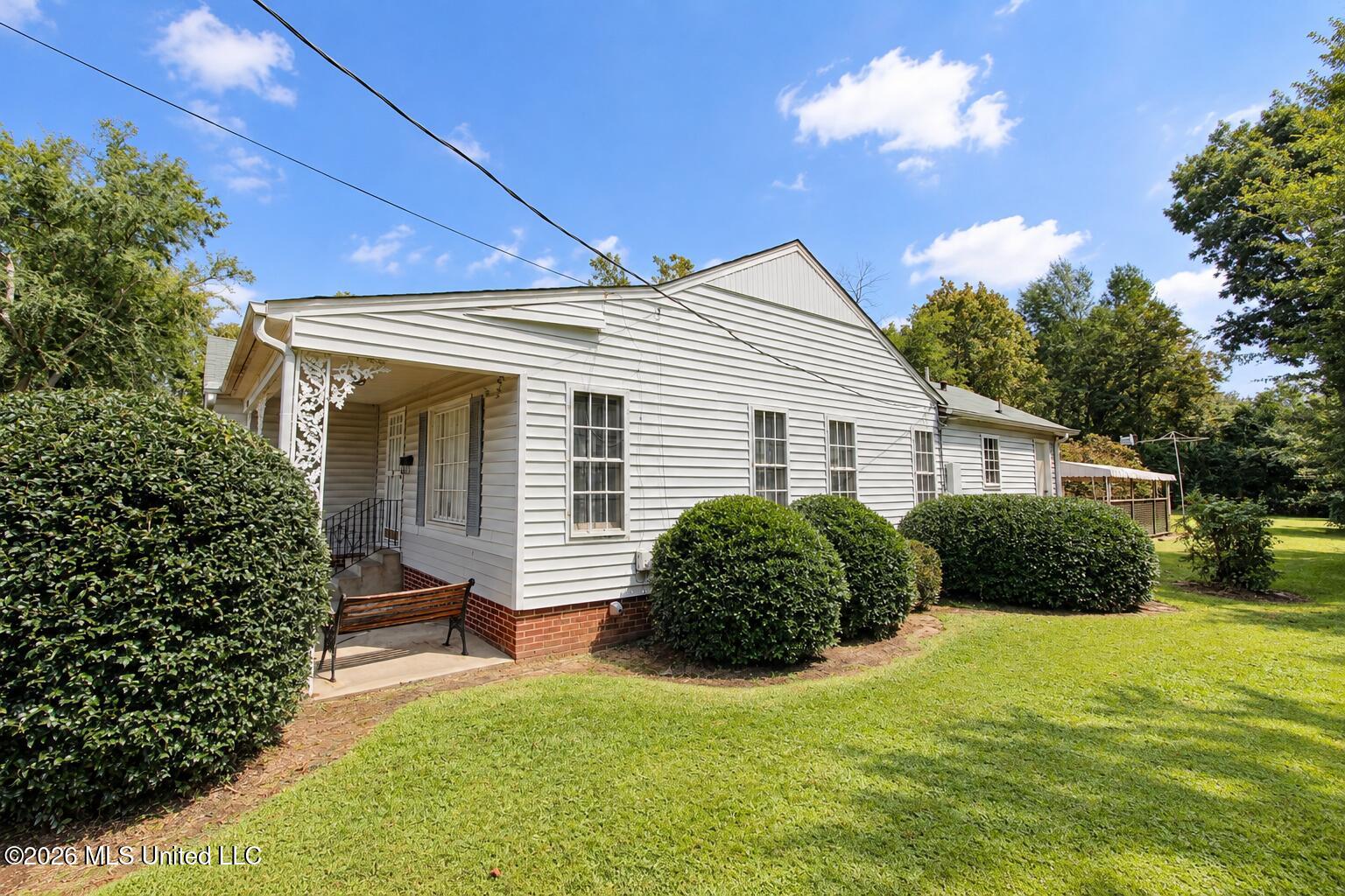 1316 Calhoun Property Photo 7