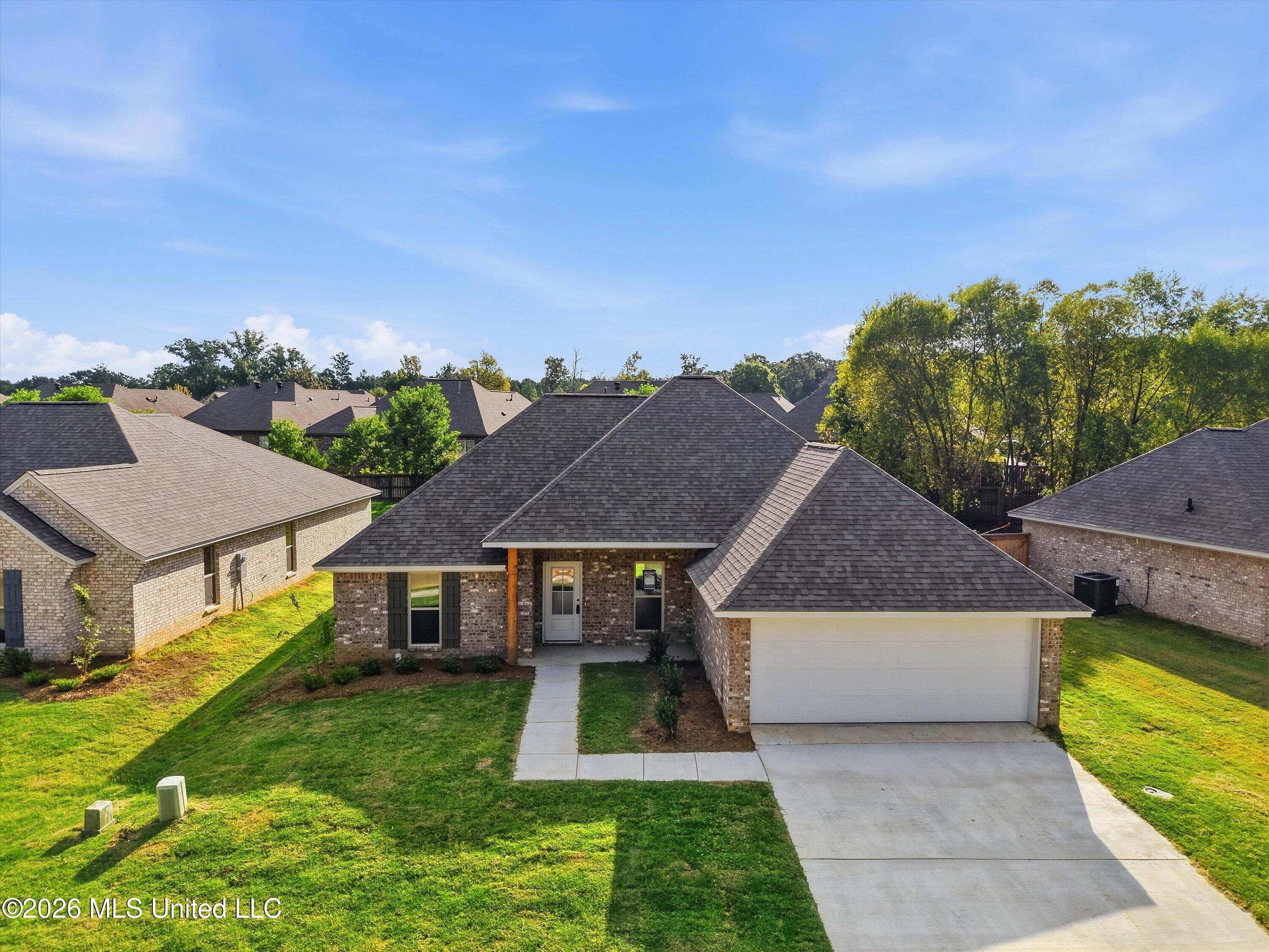 533 Stone Brook Place Property Photo 1