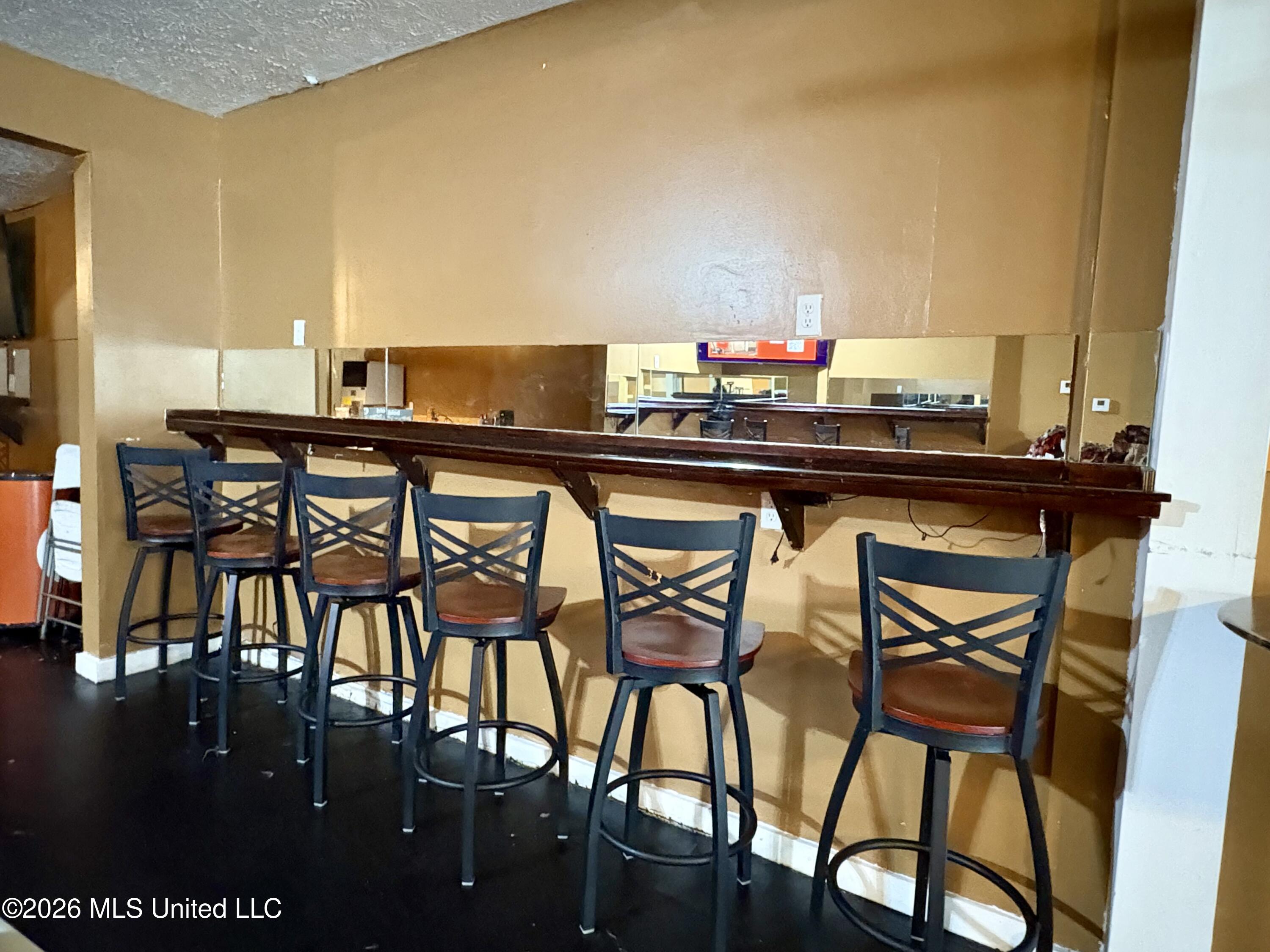 49 E Franklin Street Property Photo 16