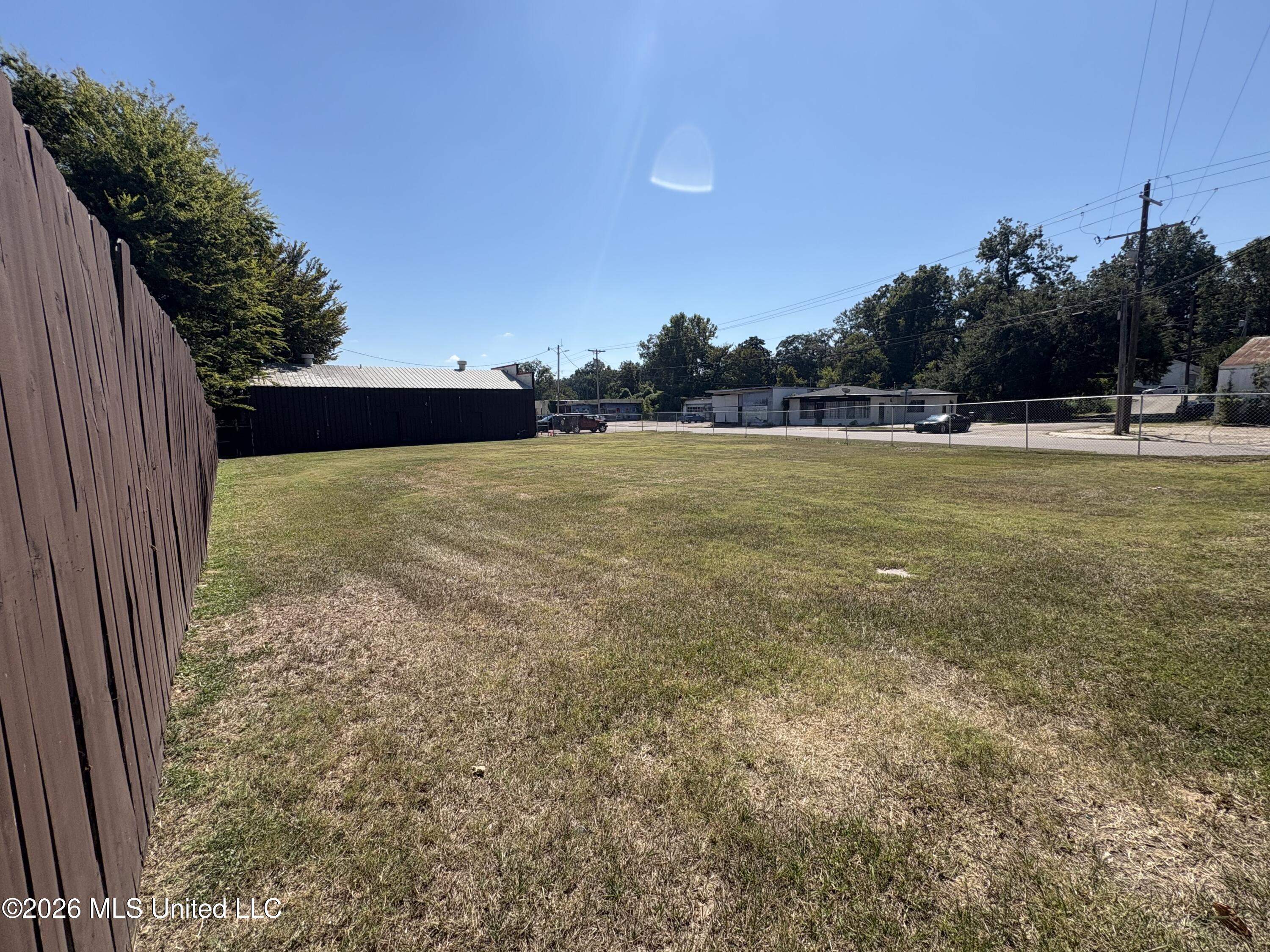 49 E Franklin Street Property Photo 24