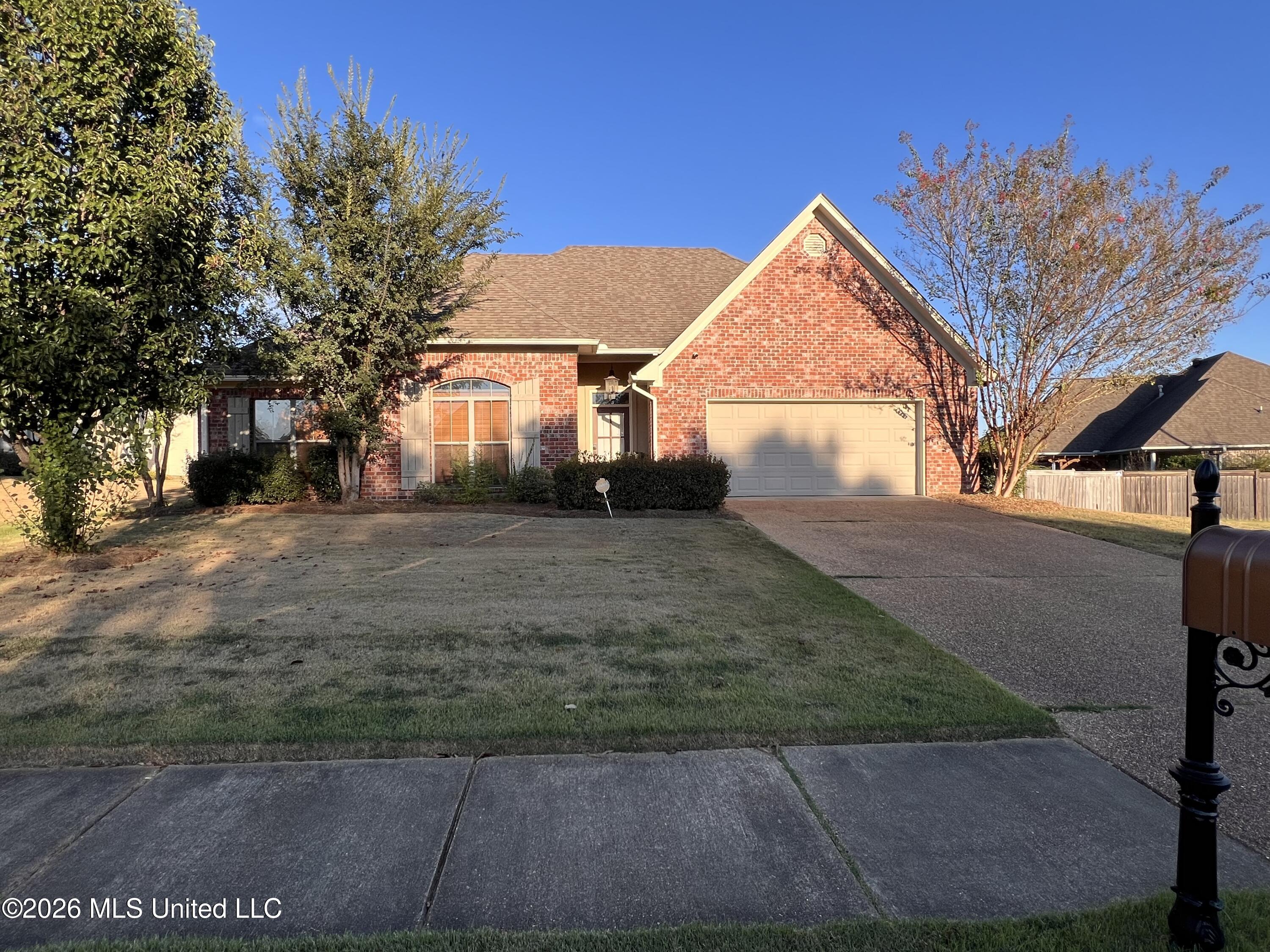 1012 Trinity Drive Property Photo 1