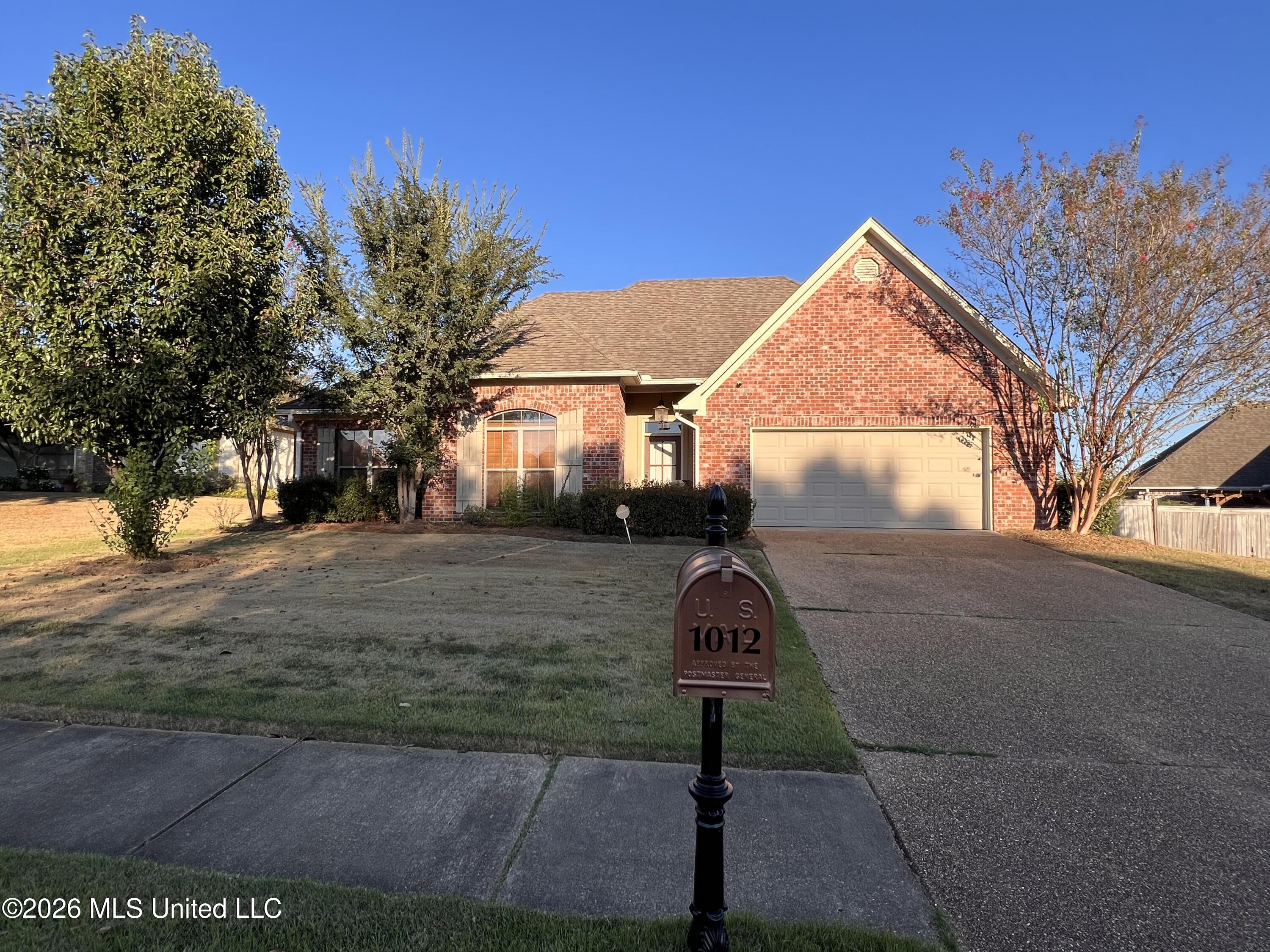 1012 Trinity Drive Property Photo 2