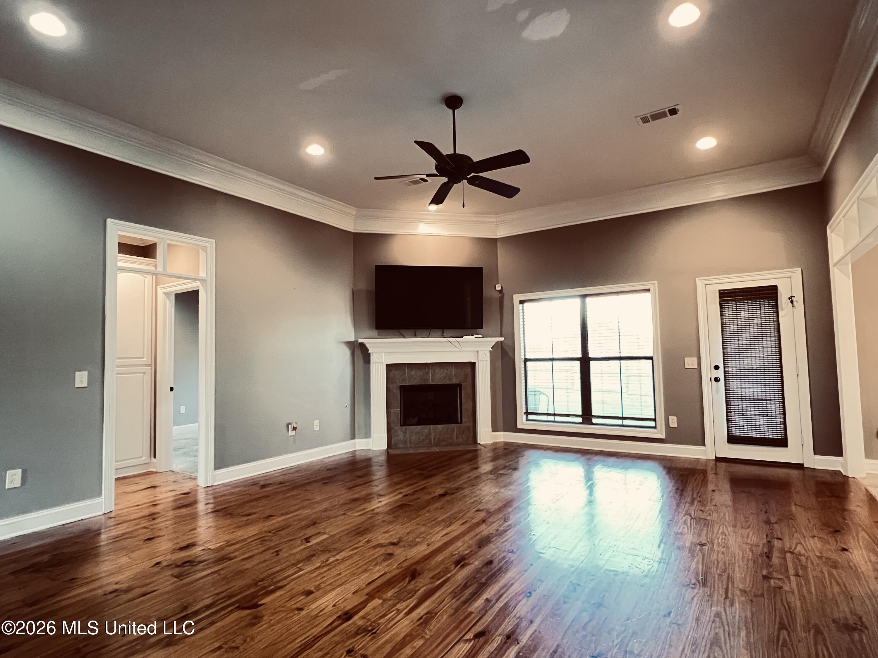 1012 Trinity Drive Property Photo 12