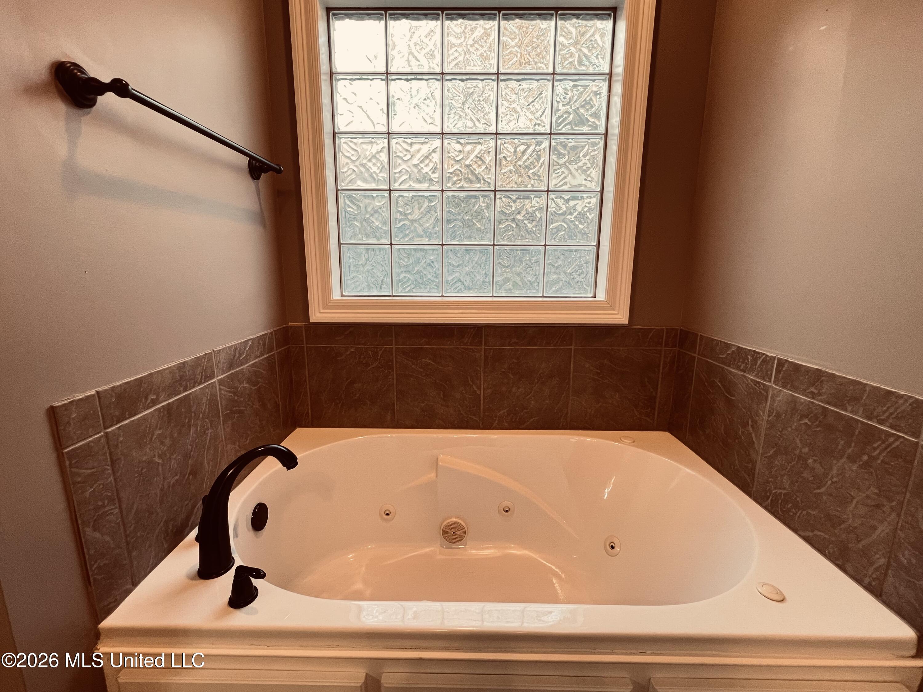 1012 Trinity Drive Property Photo 17