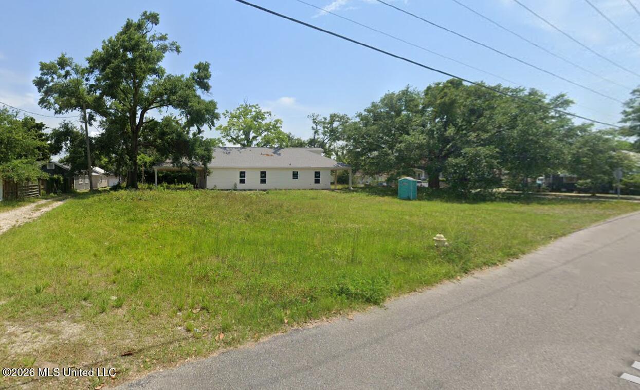1010 40th Avenue Property Photo 4