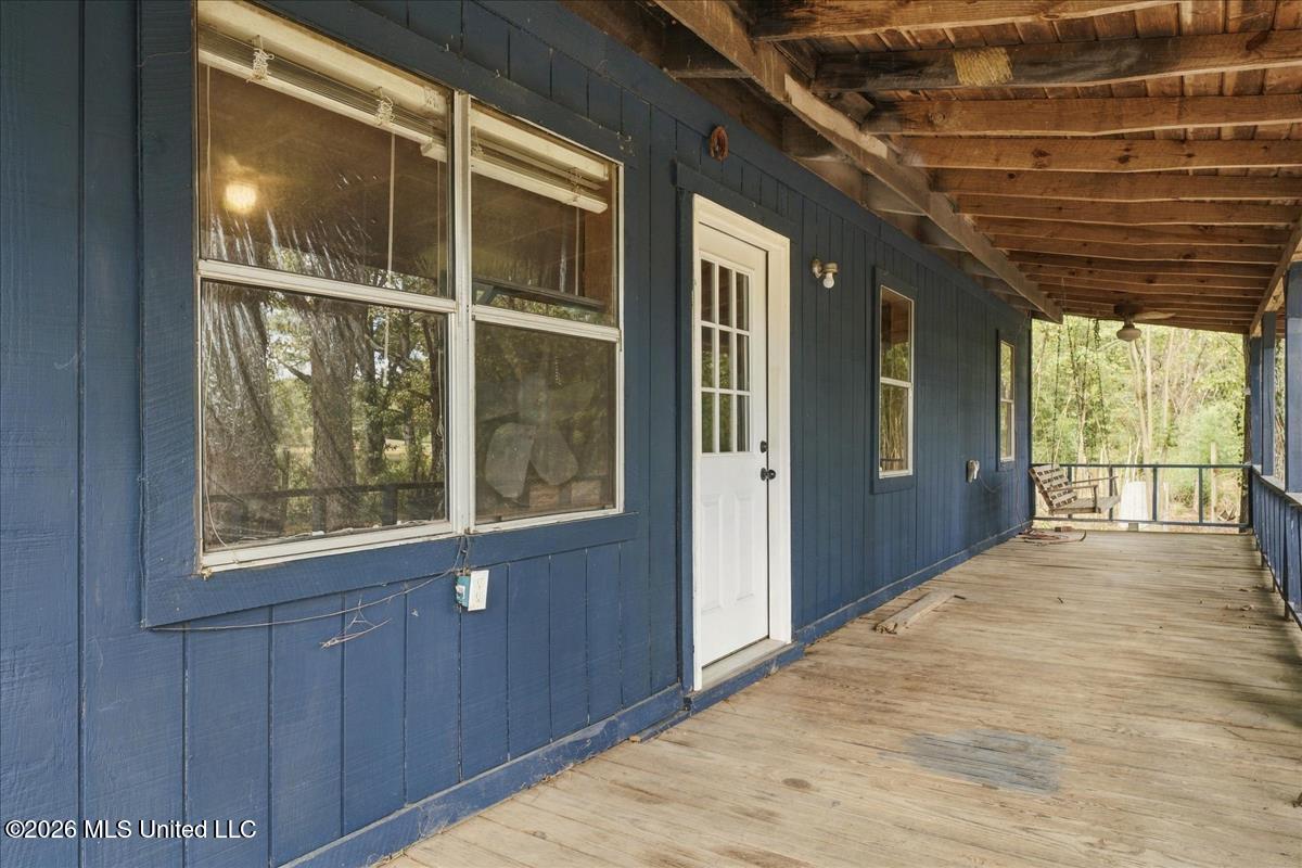 512 Oakview Property Photo 2