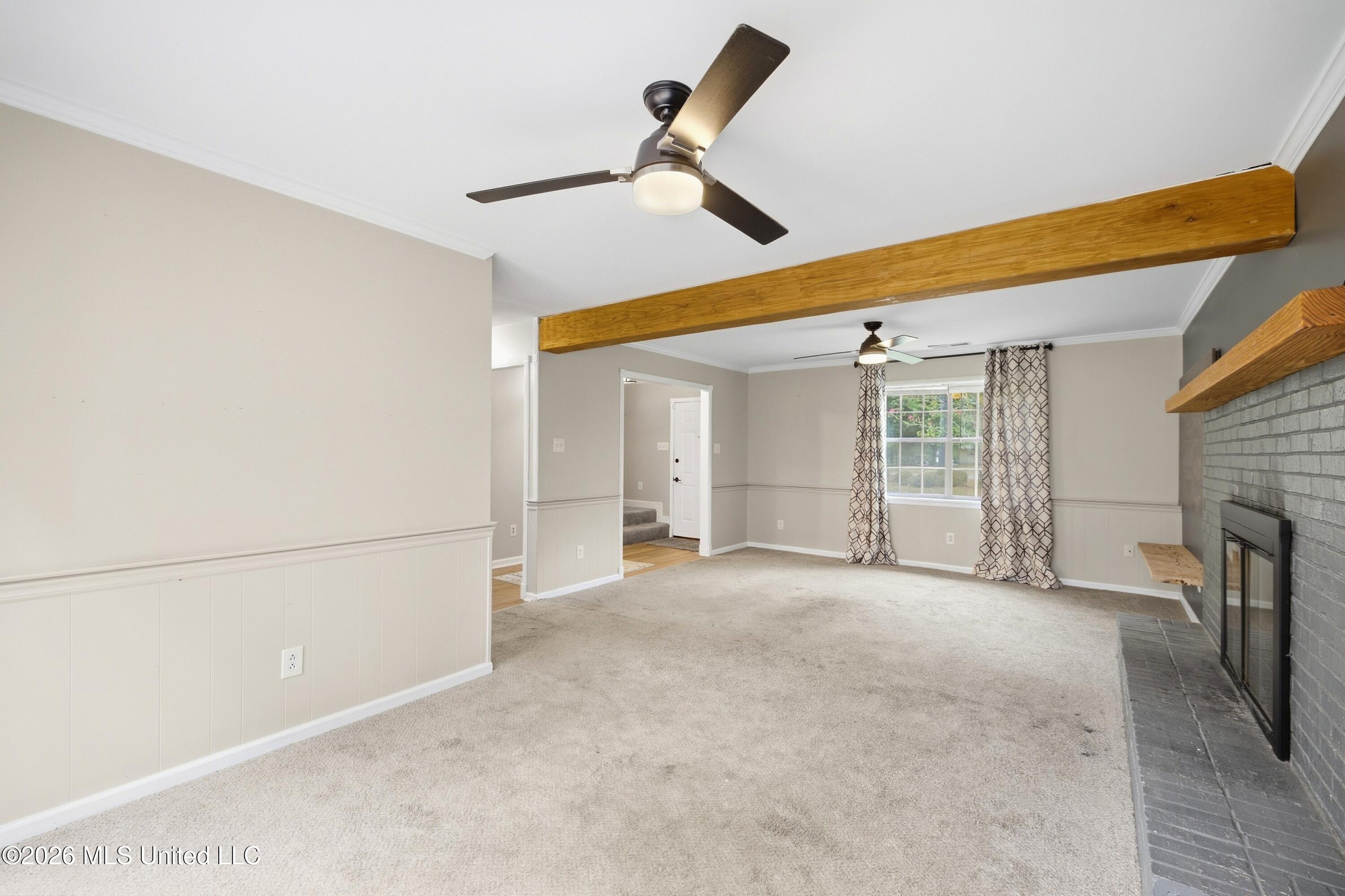 120 Oakwood Drive Property Photo 5