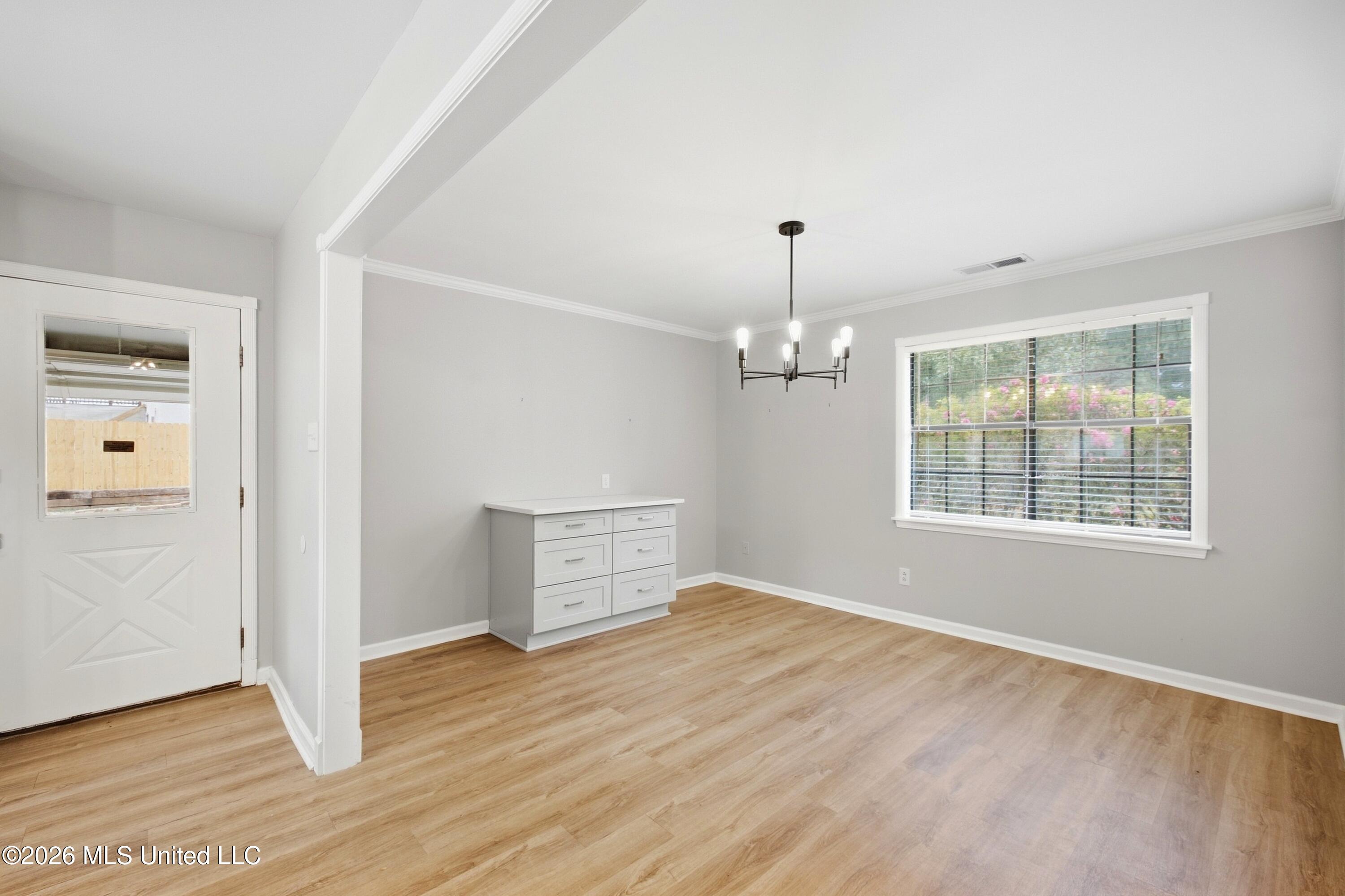 120 Oakwood Drive Property Photo 14