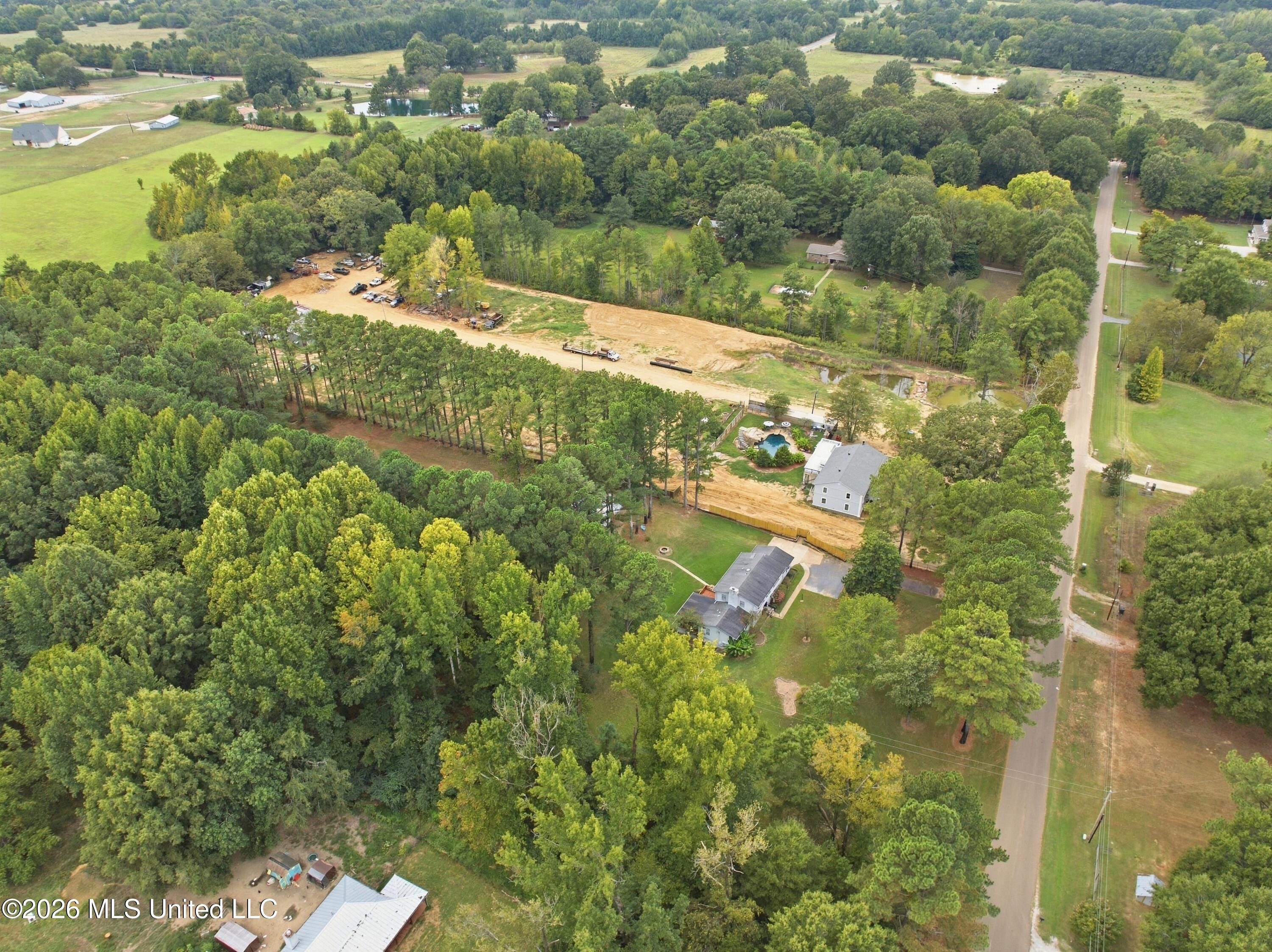 120 Oakwood Drive Property Photo 32