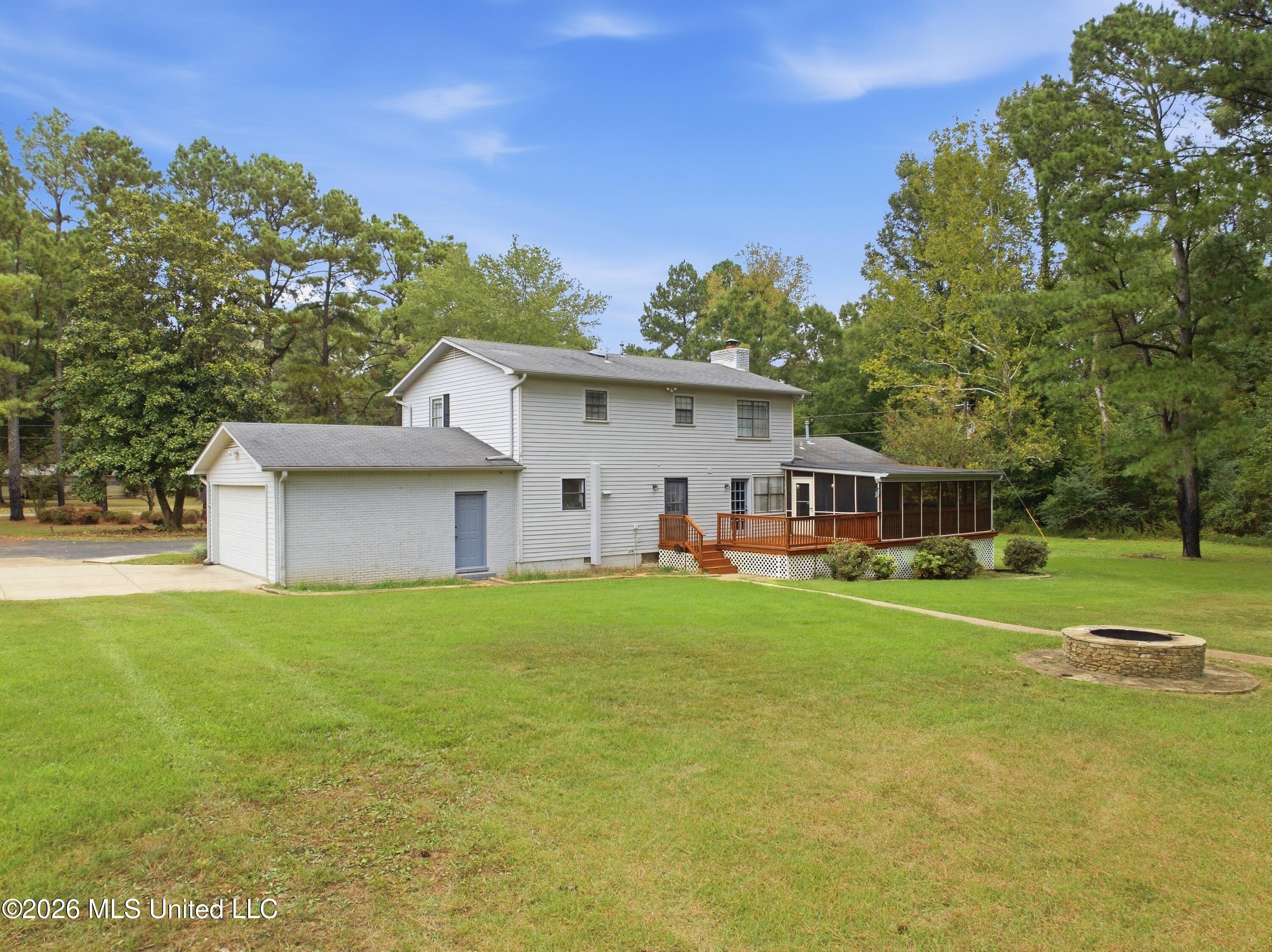 120 Oakwood Drive Property Photo 39
