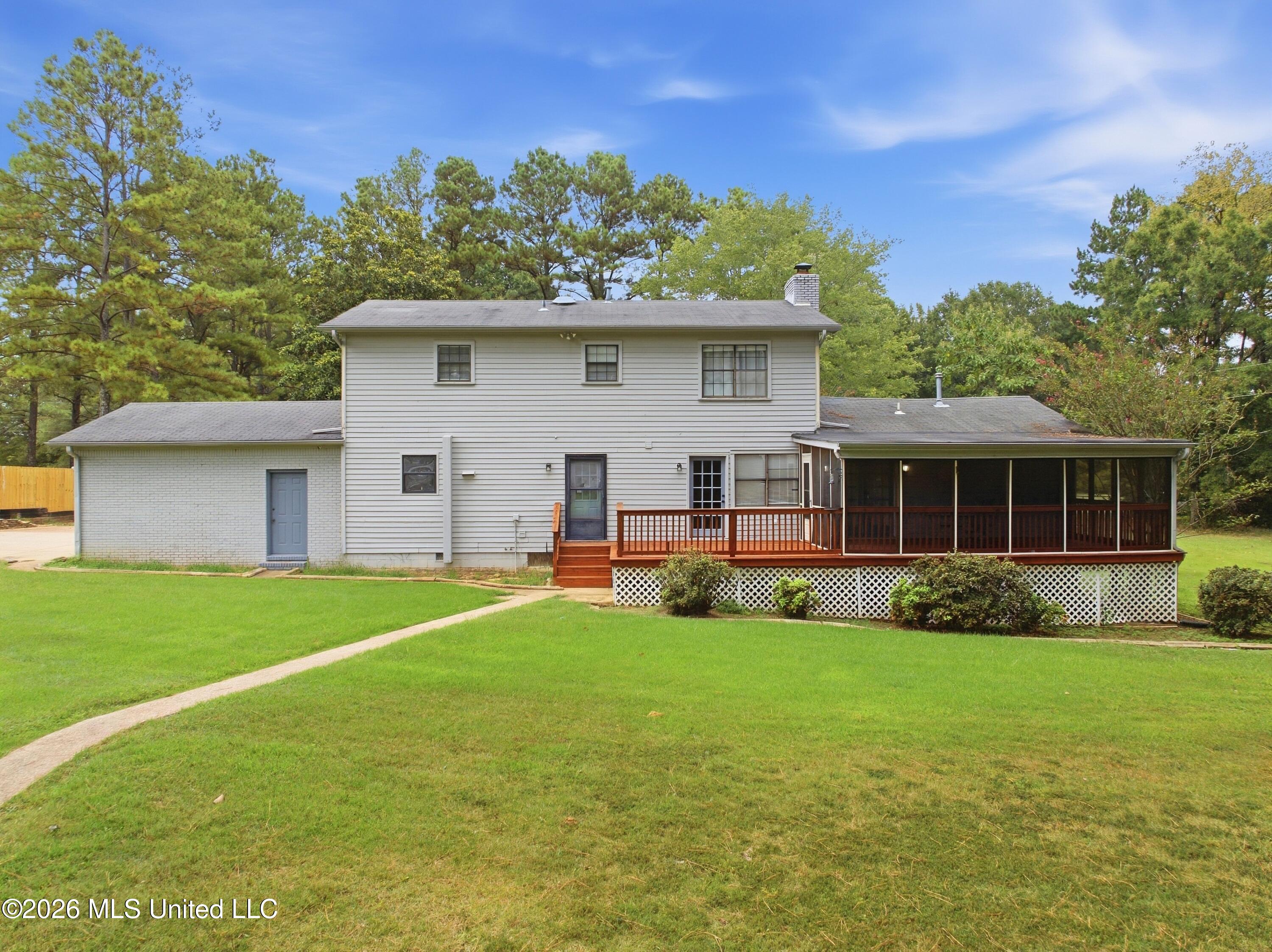 120 Oakwood Drive Property Photo 40