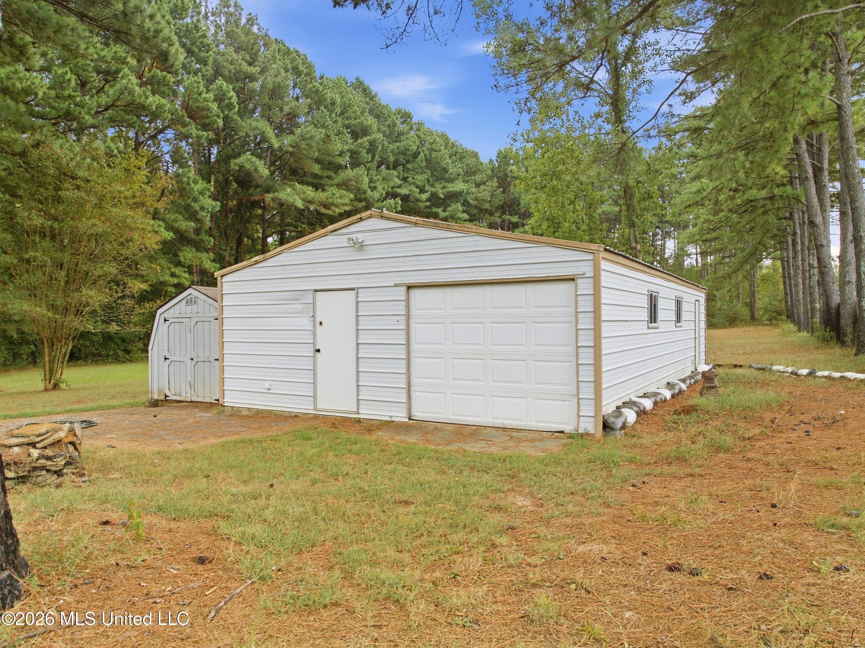 120 Oakwood Drive Property Photo 41
