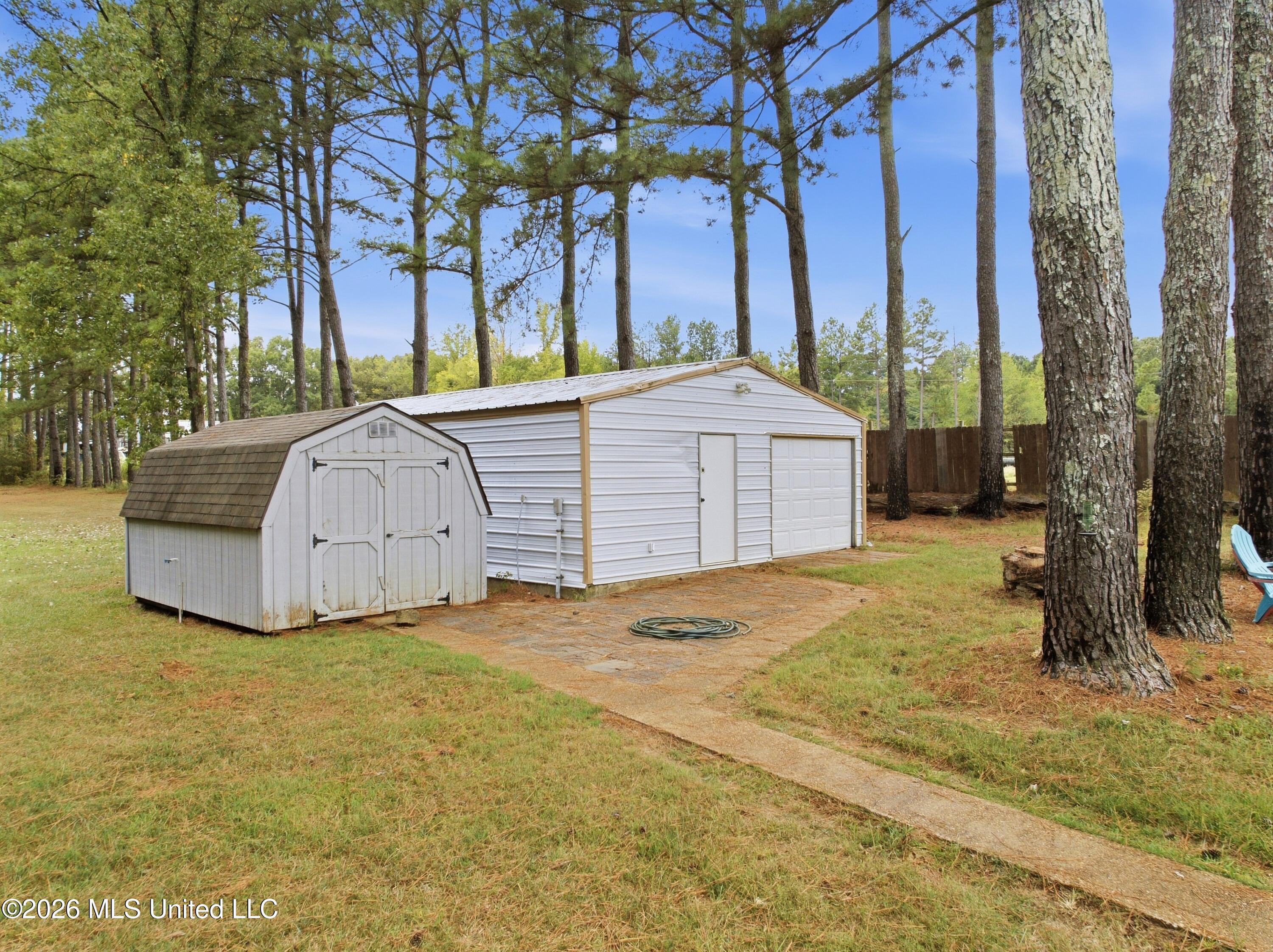 120 Oakwood Drive Property Photo 42