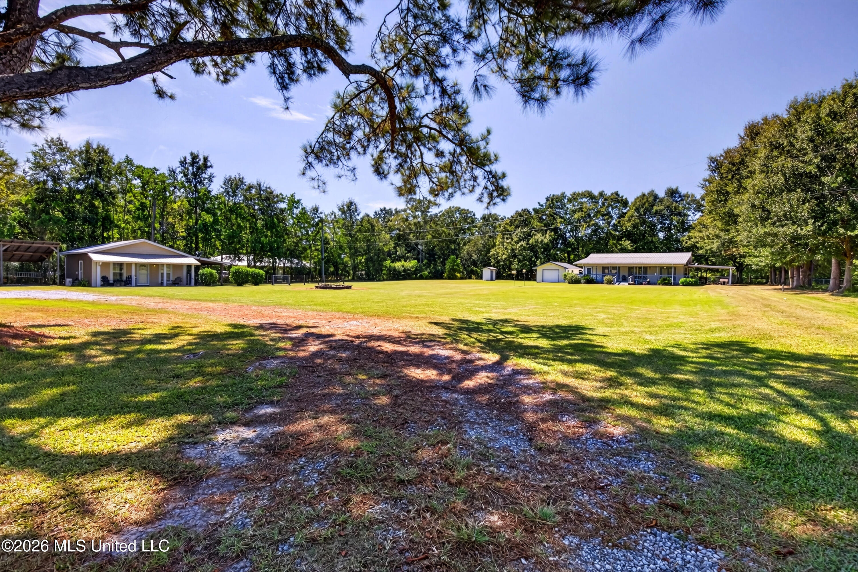 15817 Peapatch Road Property Photo 3